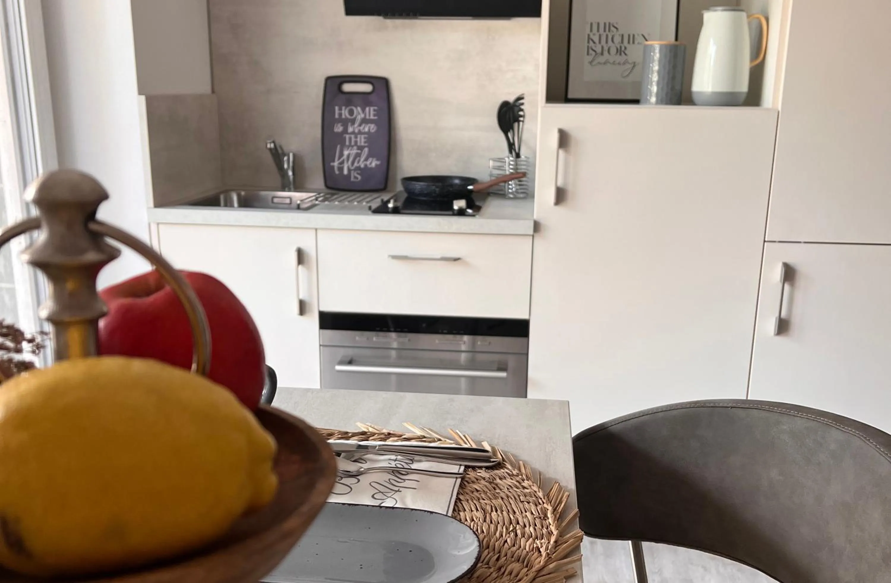 Kitchen or kitchenette in SOFI-LIVING-APARTMENTS