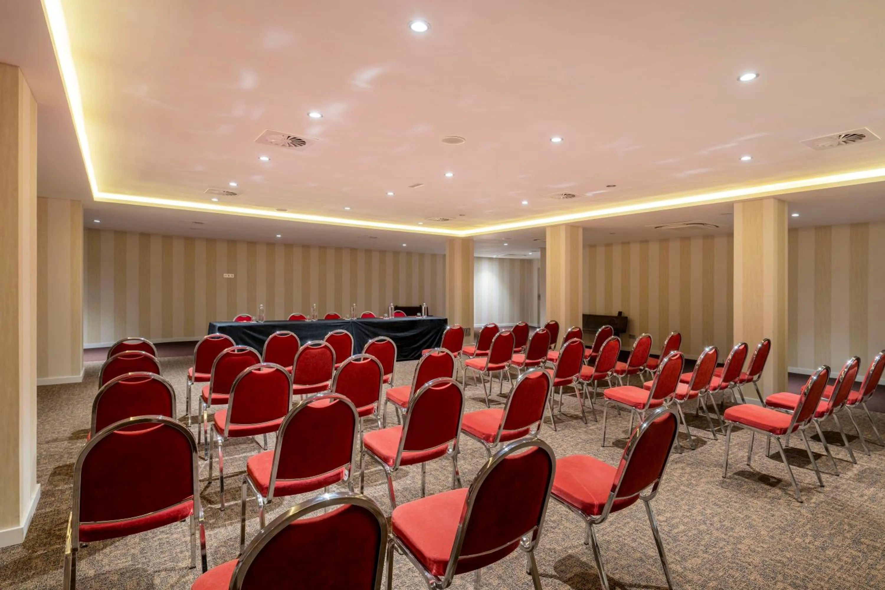 Meeting/conference room in Exe Casa de Los Linajes