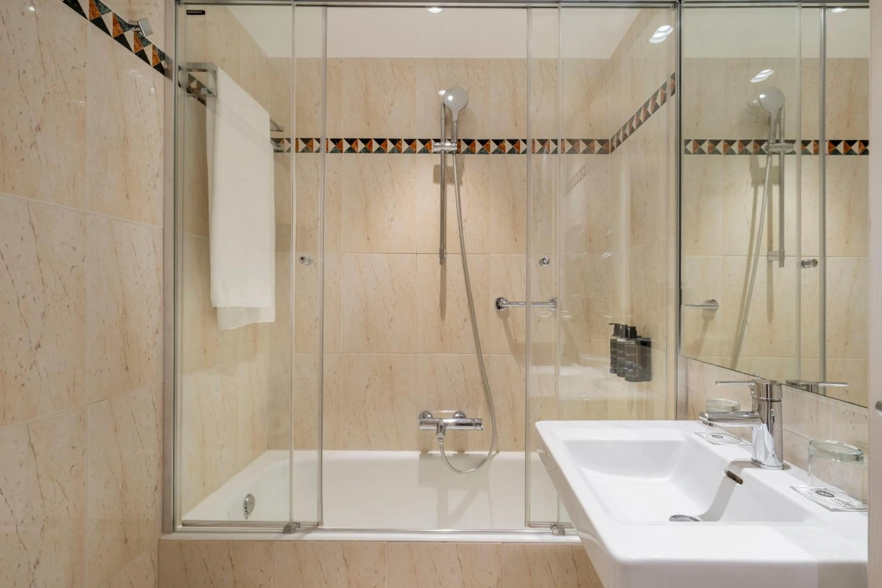 Exe Casa de Los Linajes