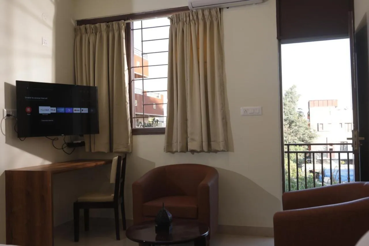 TV and multimedia in Elysian Grand Hotel