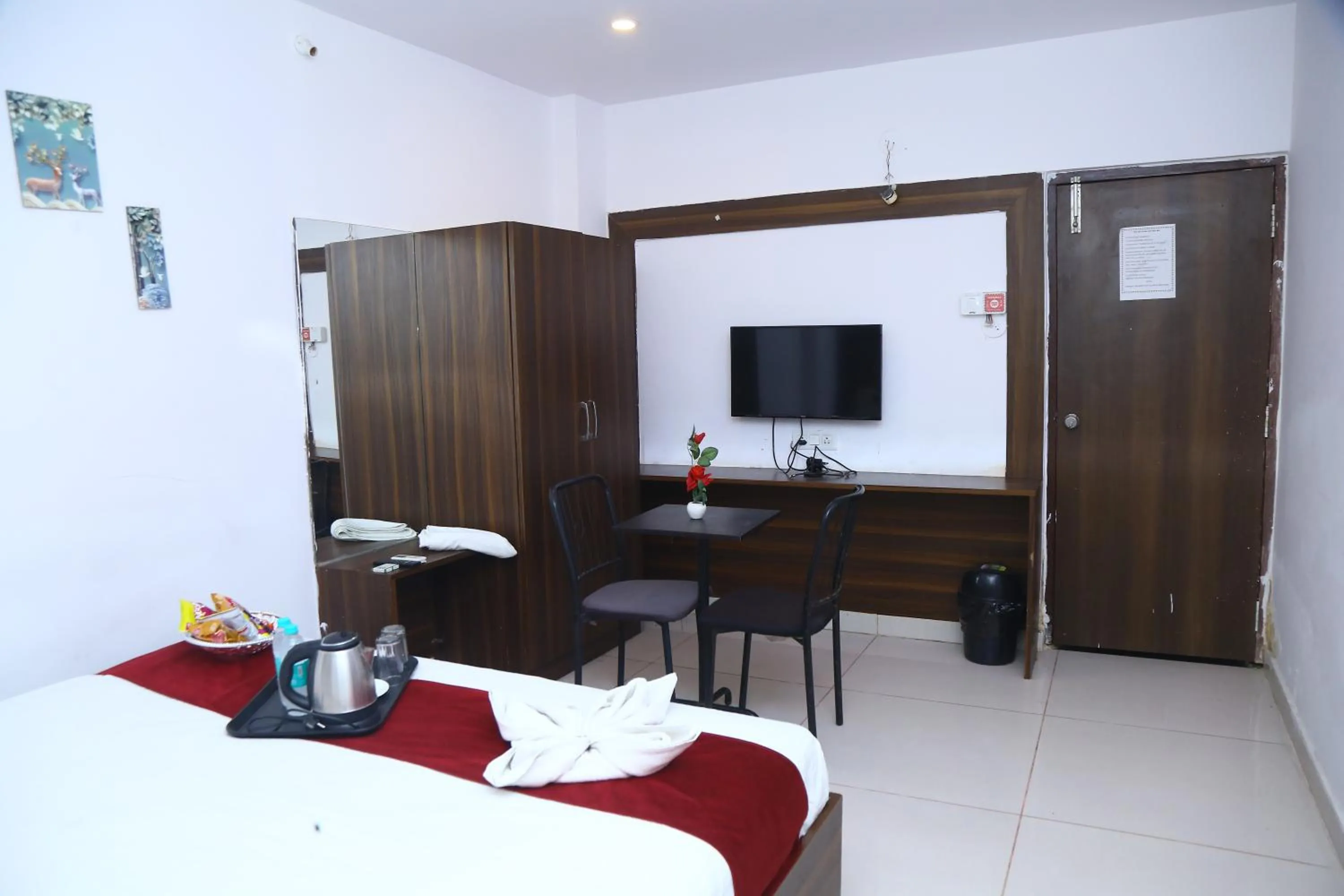 TV and multimedia, Bed in Hotel MN Grand Shamshabad Airport Zone Hyderabad