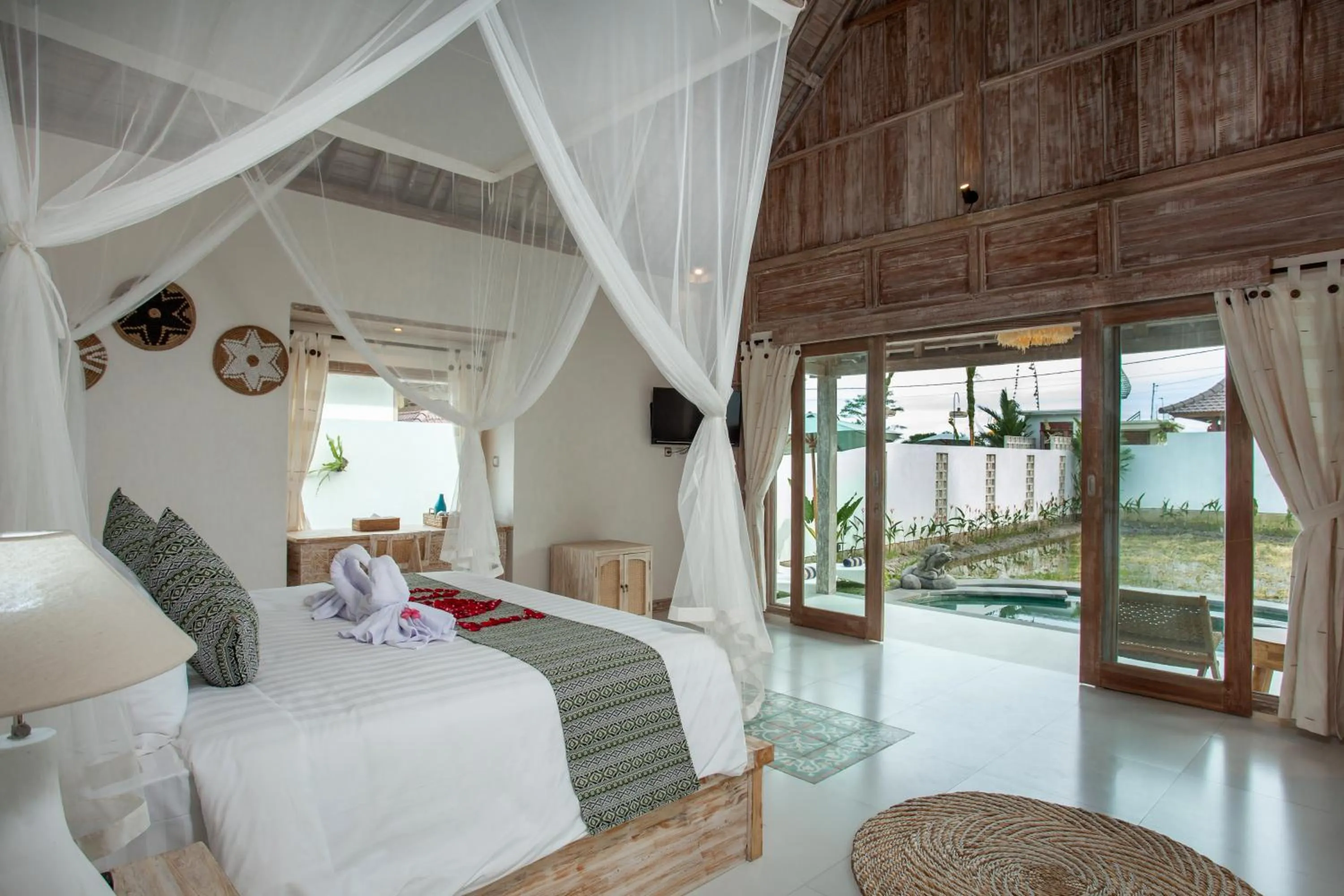 Bed in Amaya Sebatu Villa