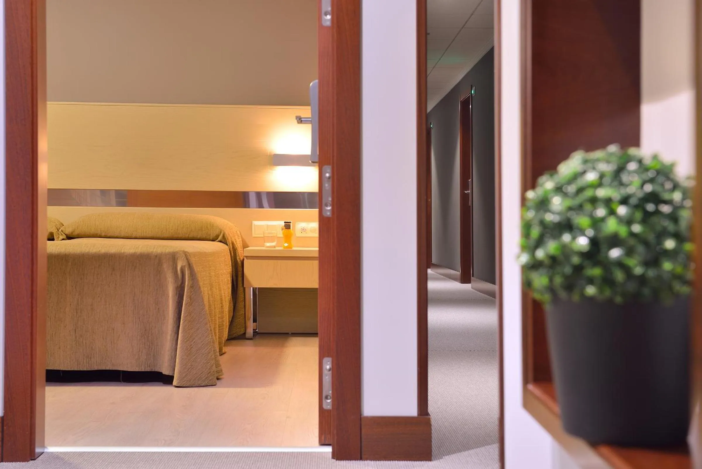 Photo of the whole room, Bed in Hotel Puente de La Toja