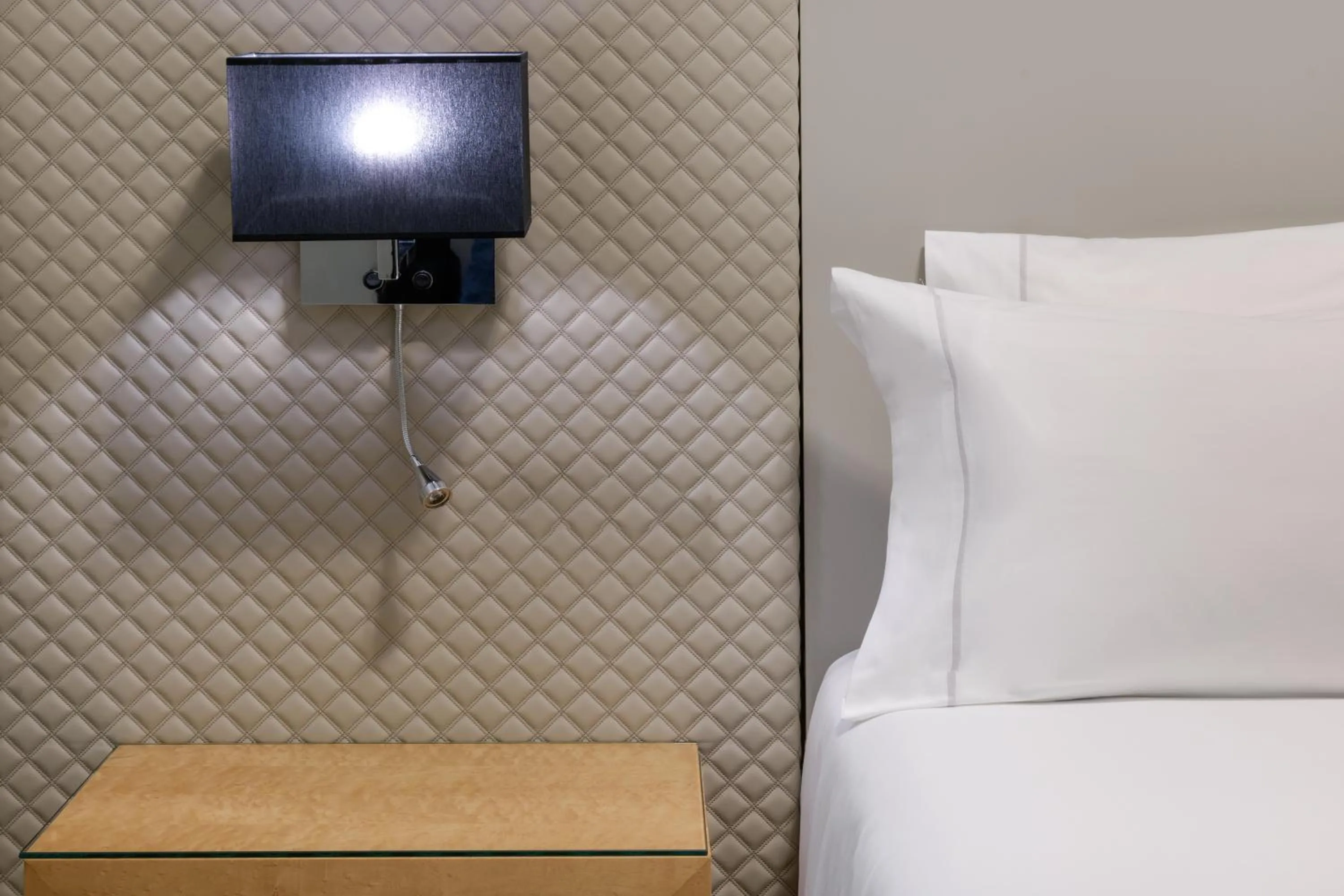 Bedroom, Bed in Hotel Larios Málaga