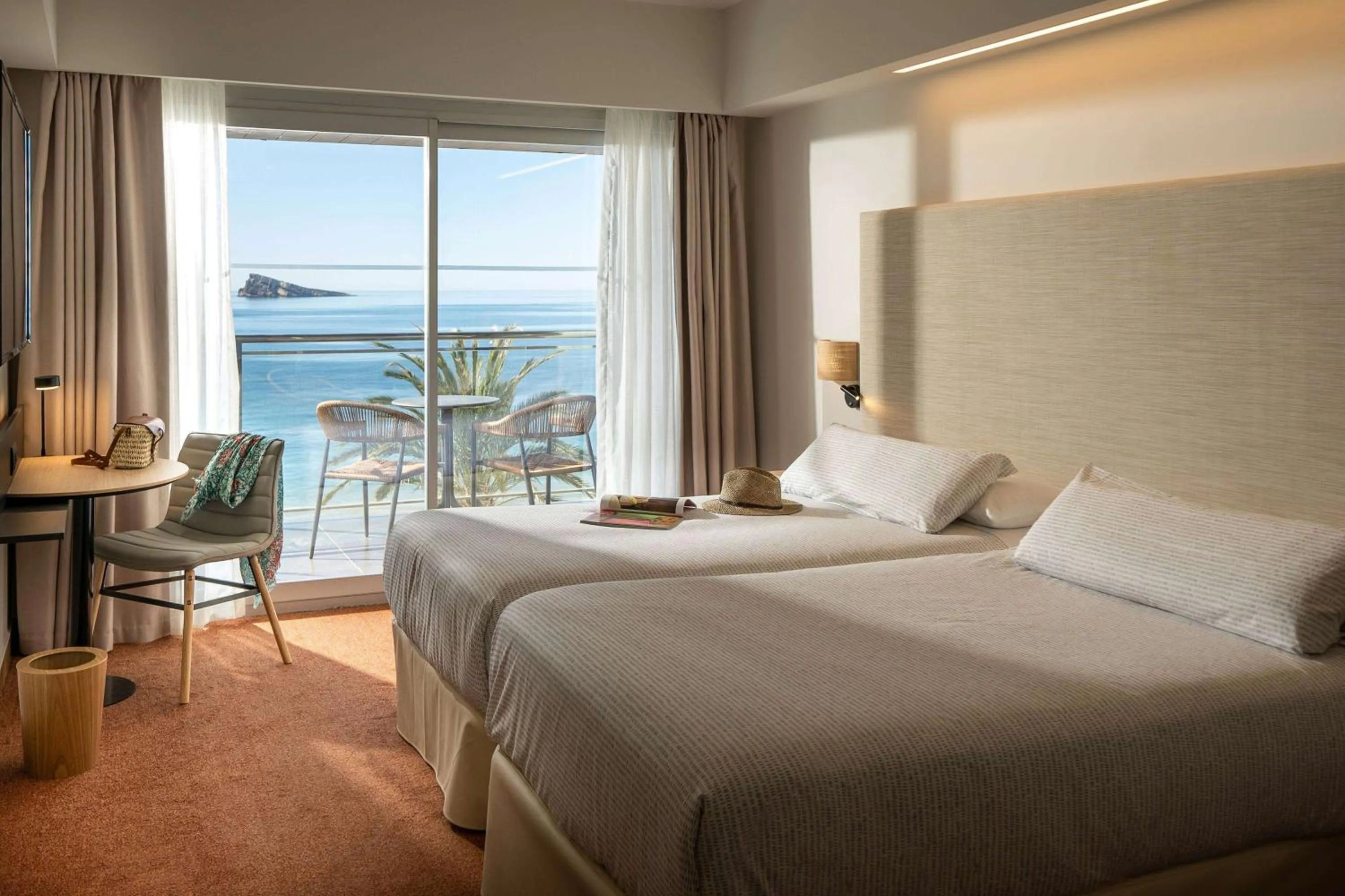 Bedroom, Bed in INNSiDE by Meliá Costablanca - Adults recommended