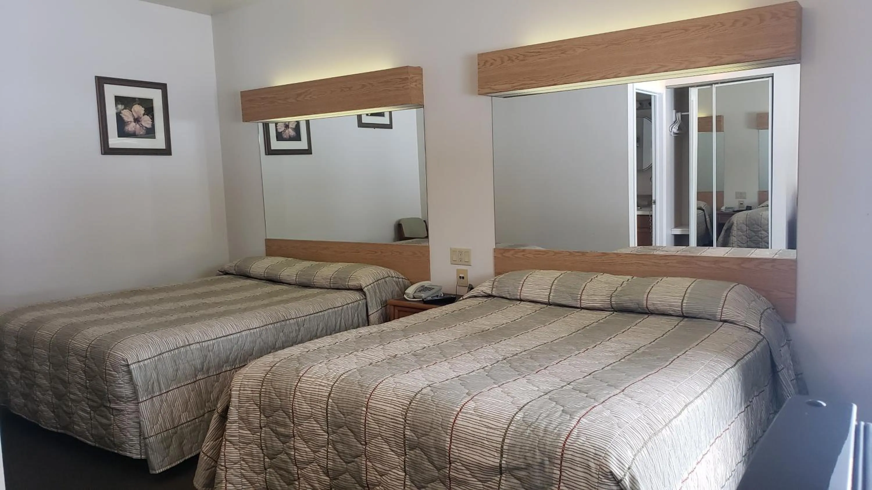 Bed in Calabogie Motor Inn