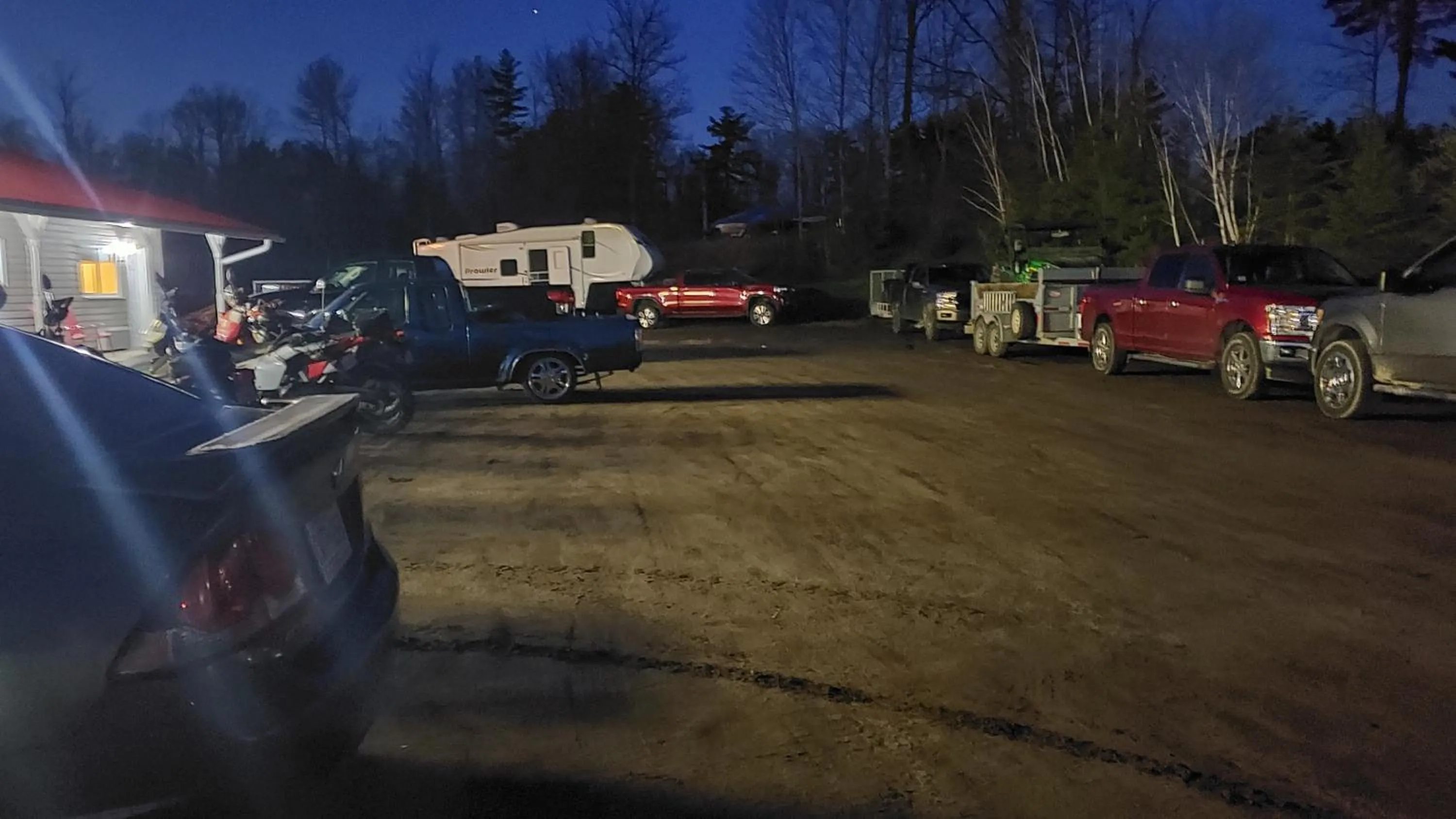 Parking in Calabogie Motor Inn
