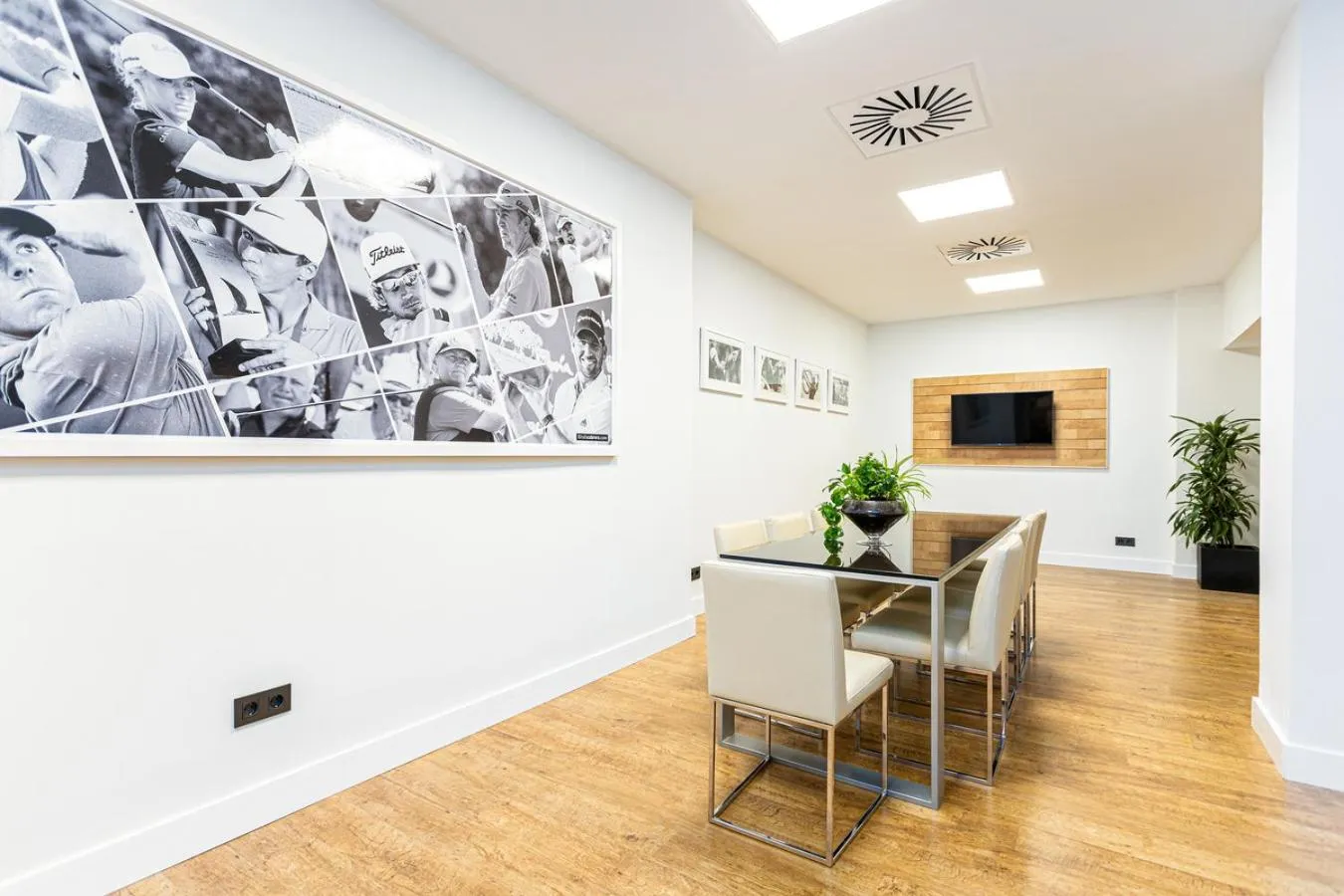 Meeting/conference room in Hotel Apartamentos Pyr Fuengirola