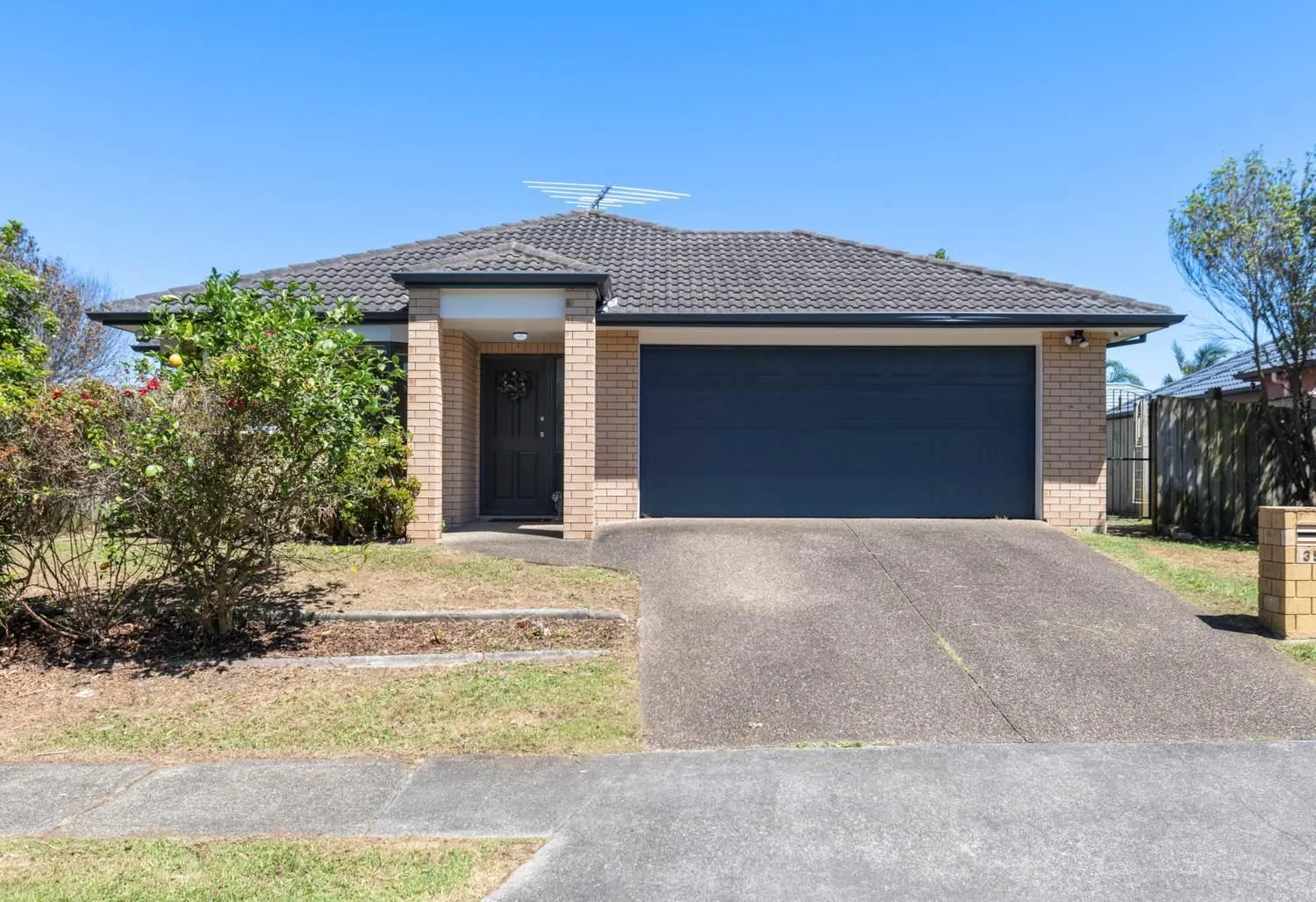 Property building in Botany Palms Motel