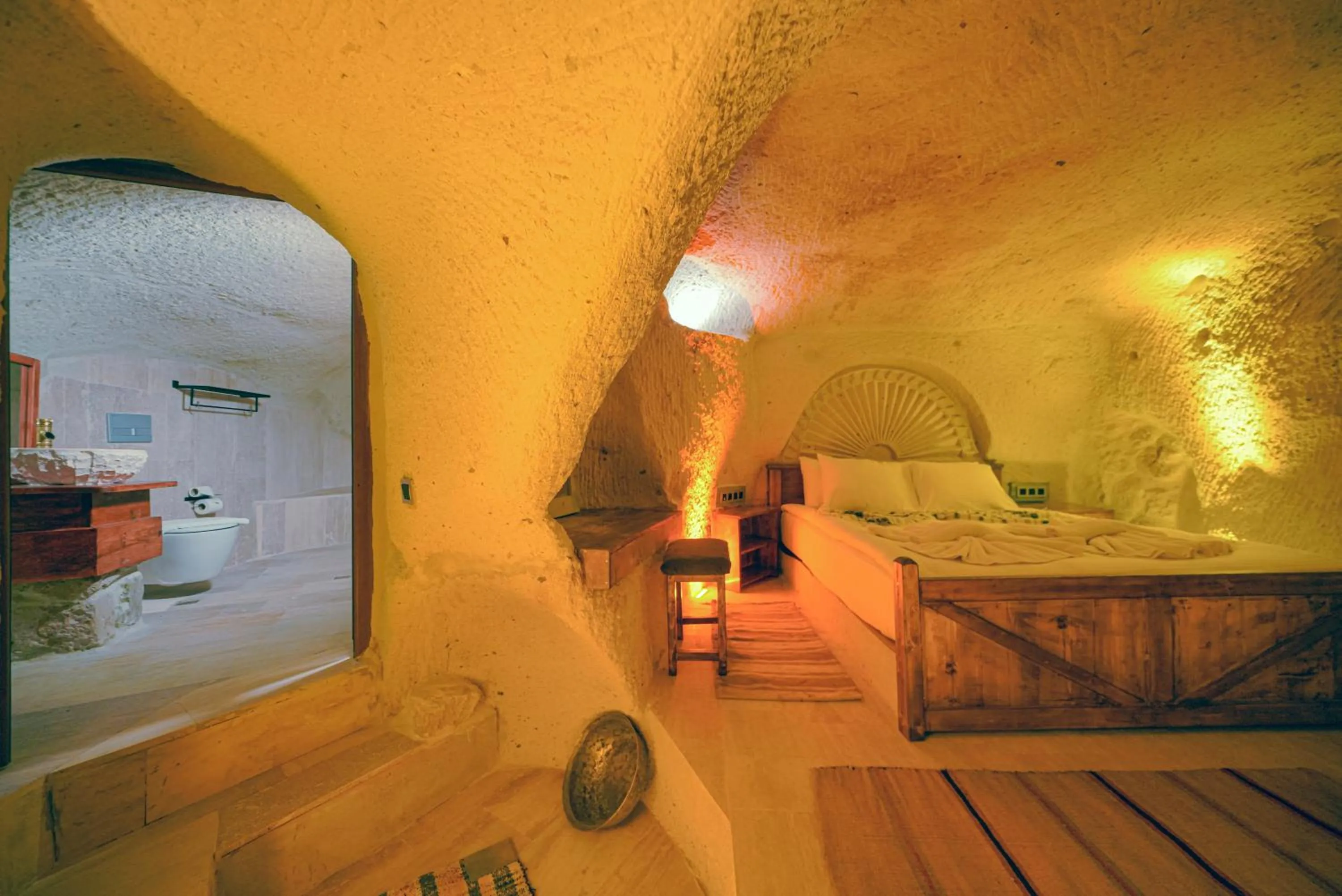 Bed in Babili Cappadocia Cave