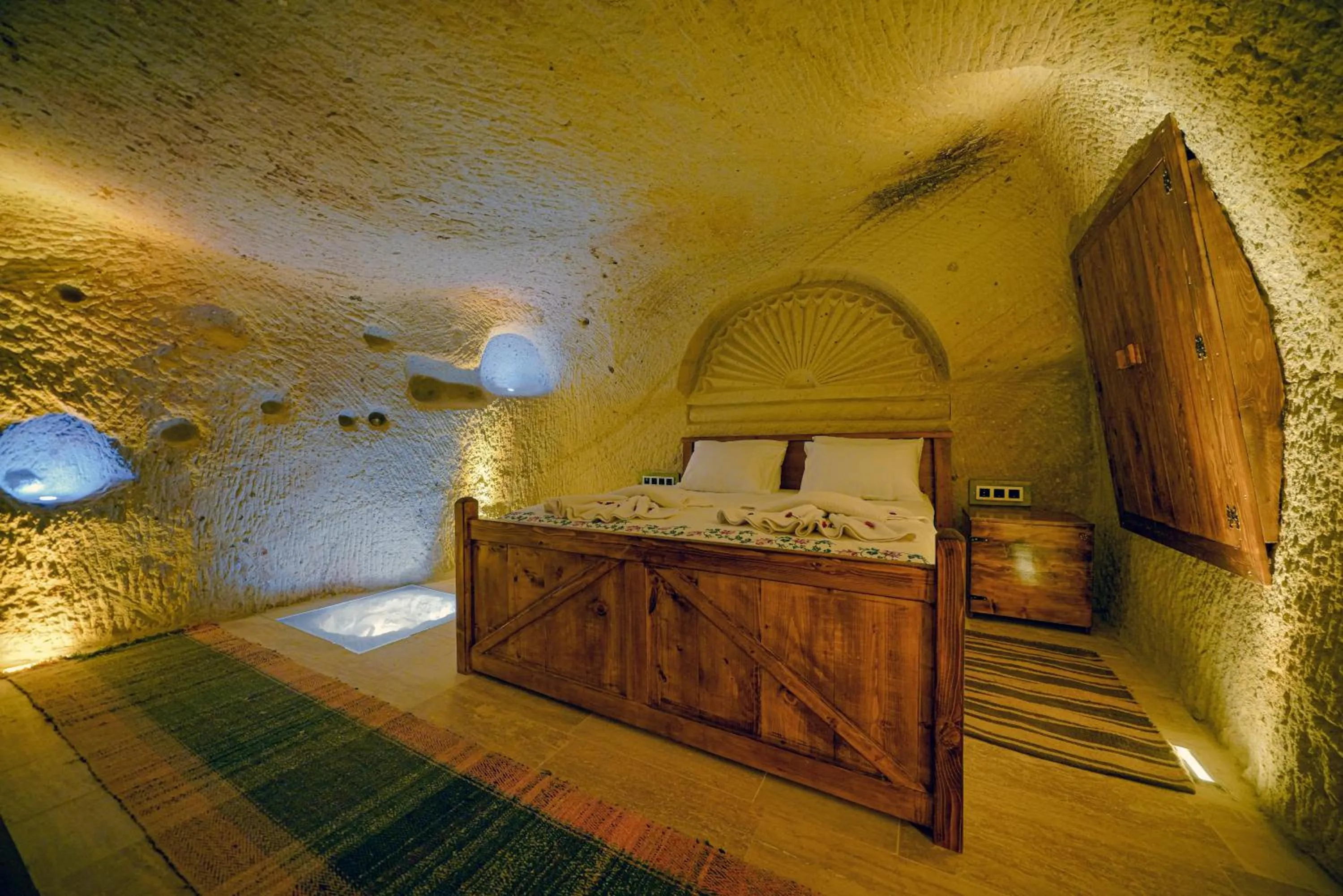 Bed in Babili Cappadocia Cave