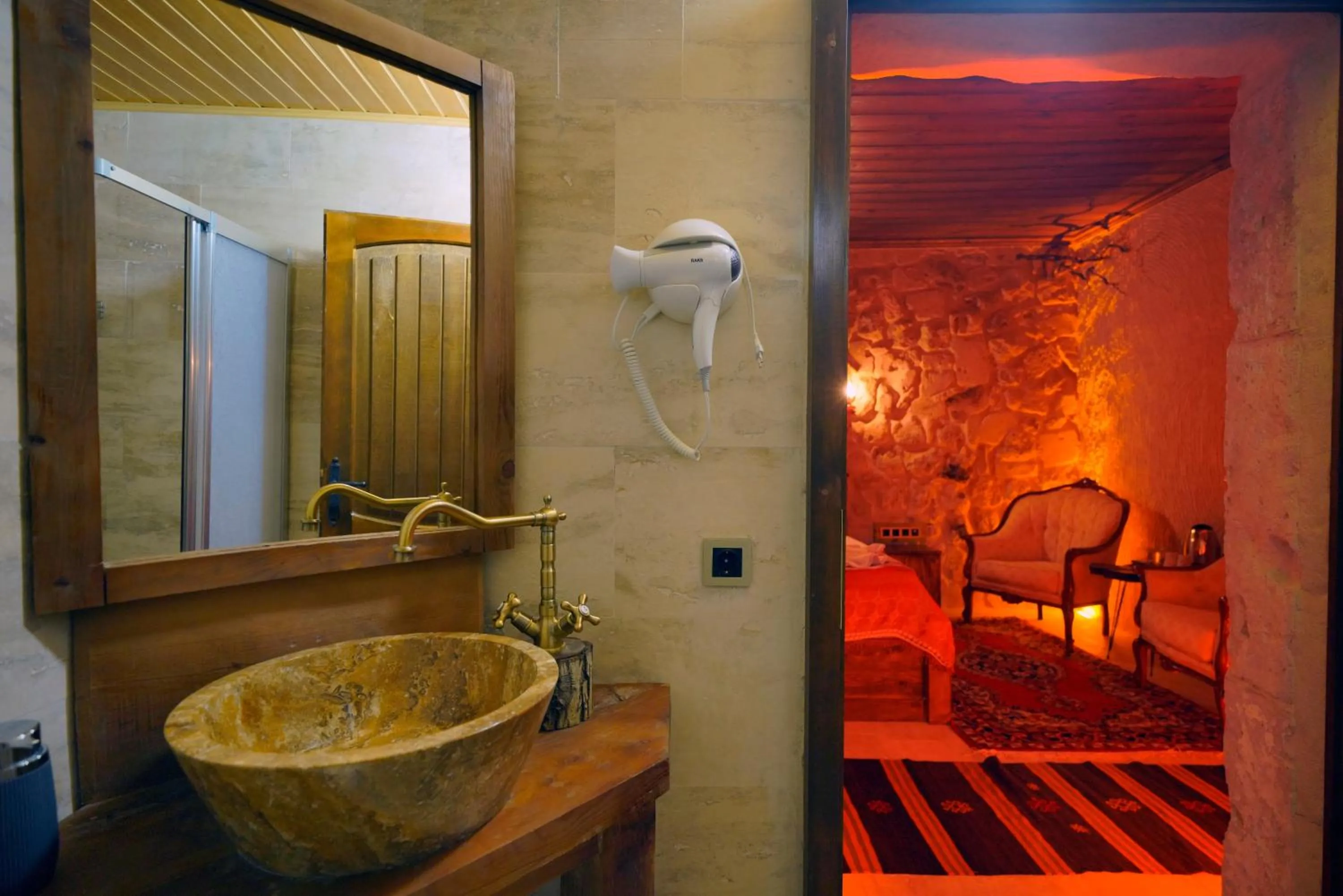 Shower in Babili Cappadocia Cave