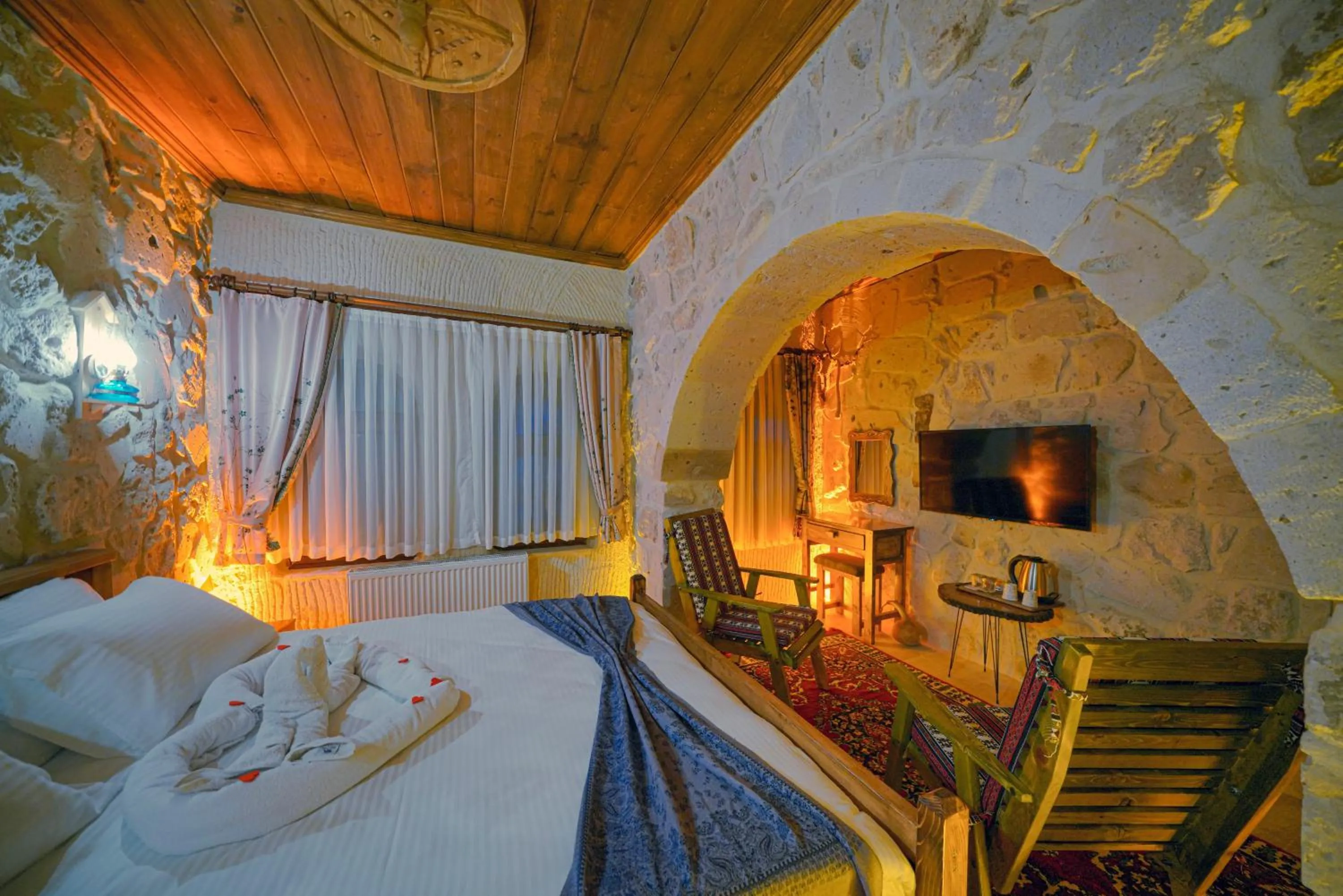 Bed in Babili Cappadocia Cave