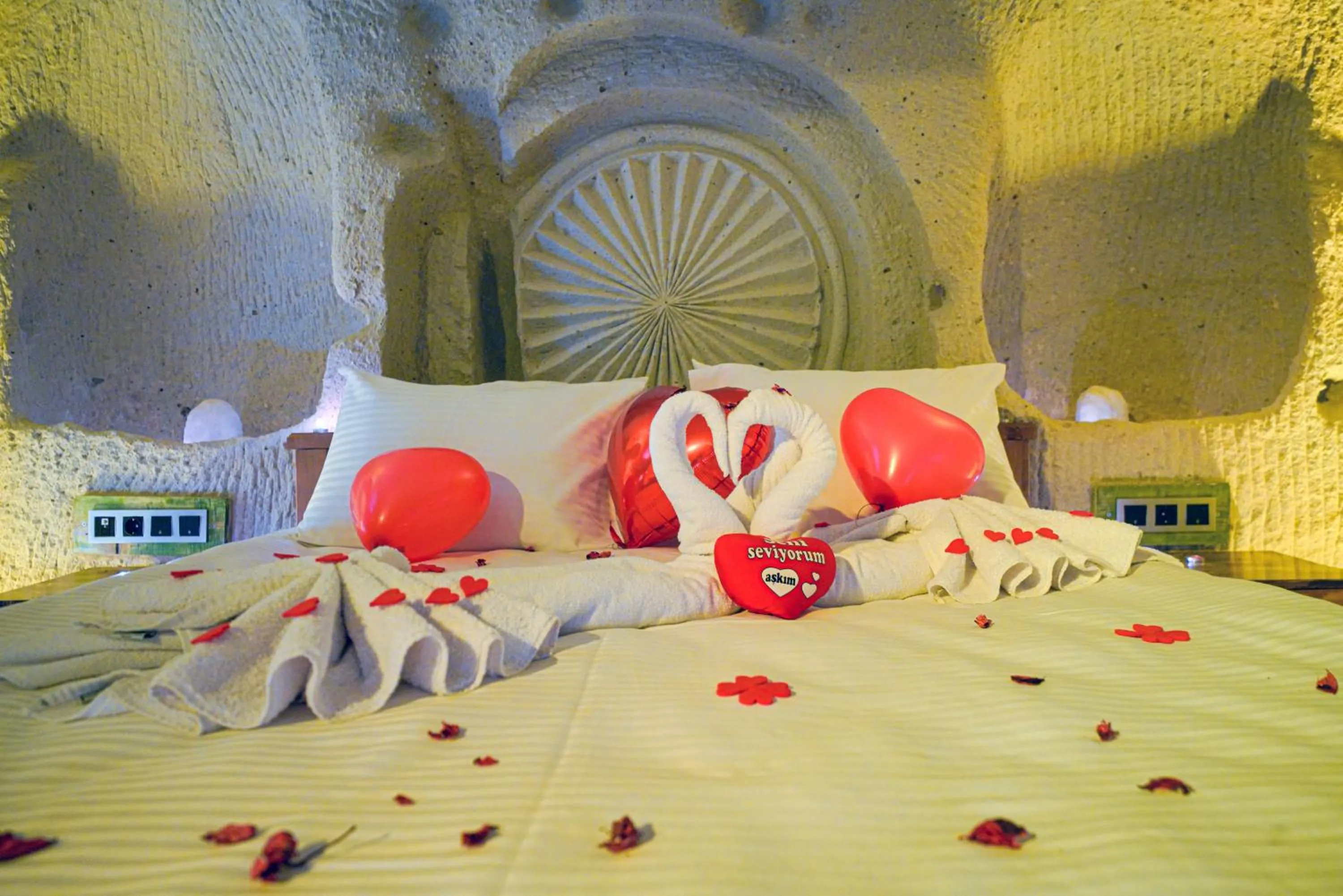 Bedroom, Bed in Babili Cappadocia Cave