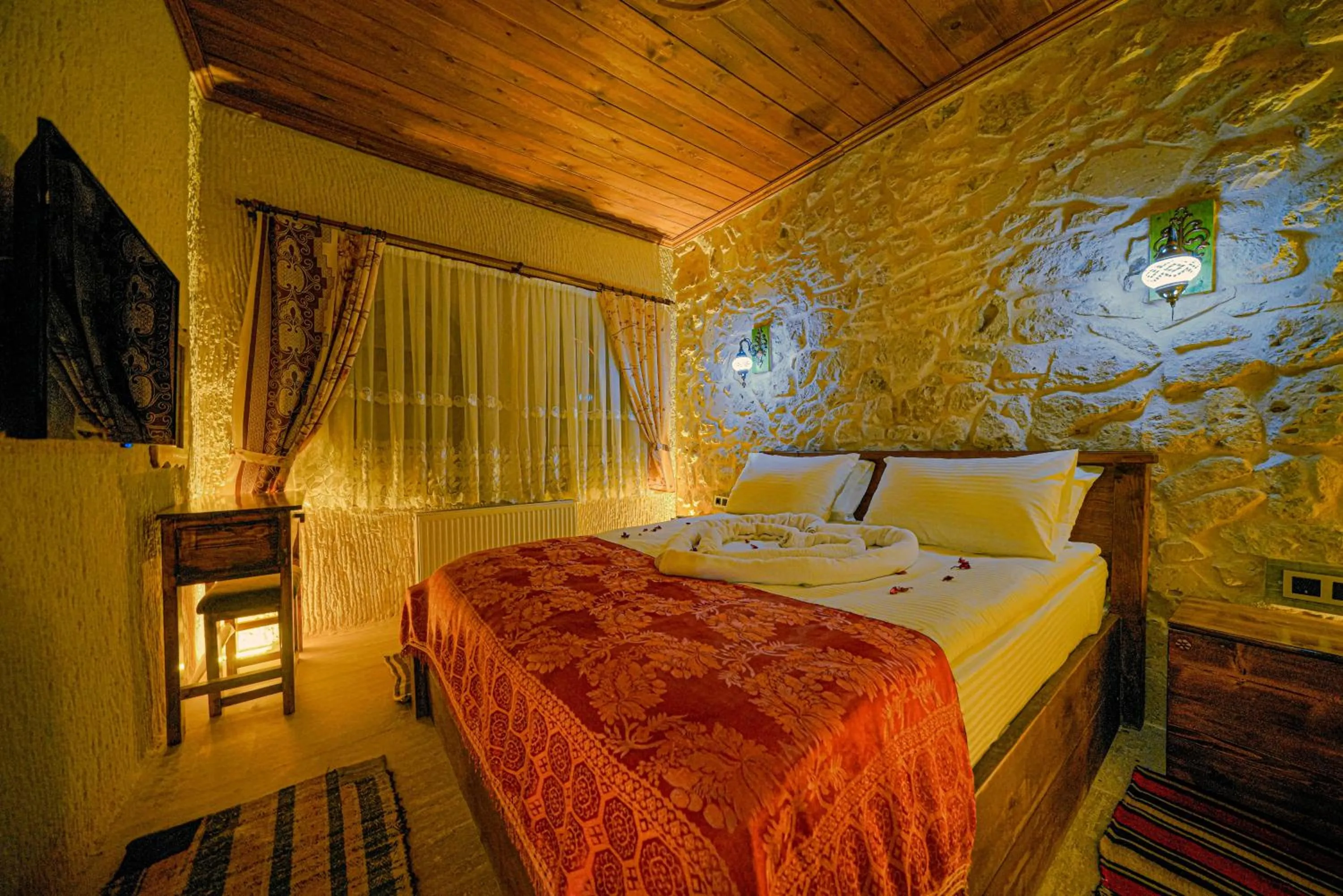 Bed in Babili Cappadocia Cave