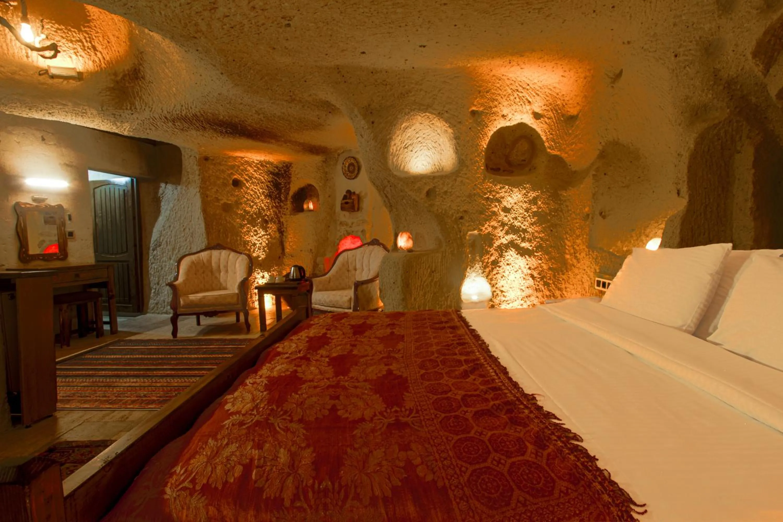 Bed in Babili Cappadocia Cave