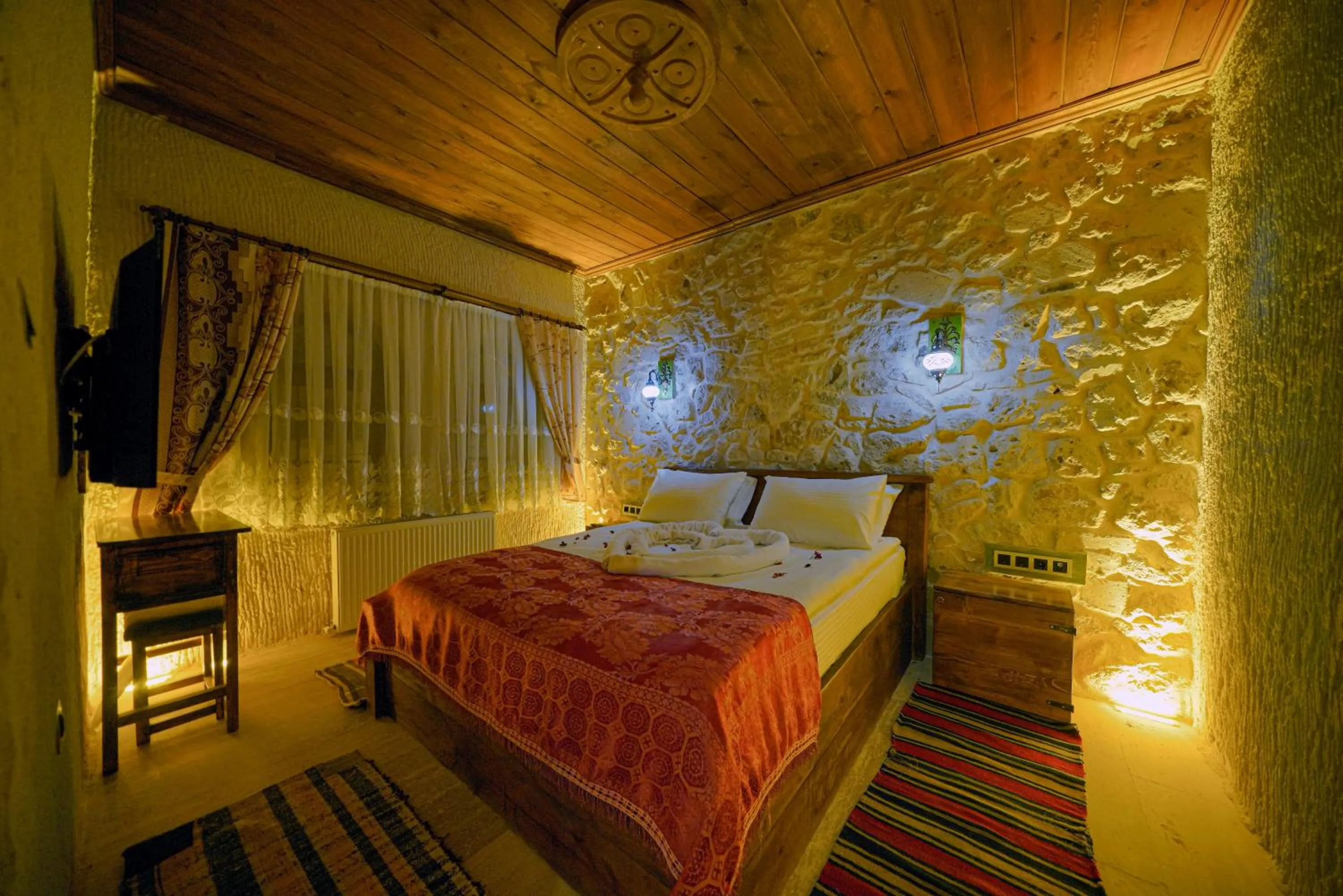 Bed in Babili Cappadocia Cave