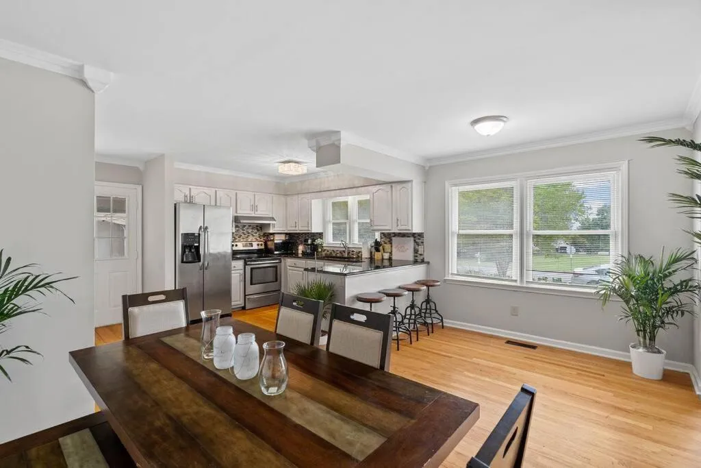 Cozy Lake Home - Jacuzzi King Bed Marina Access