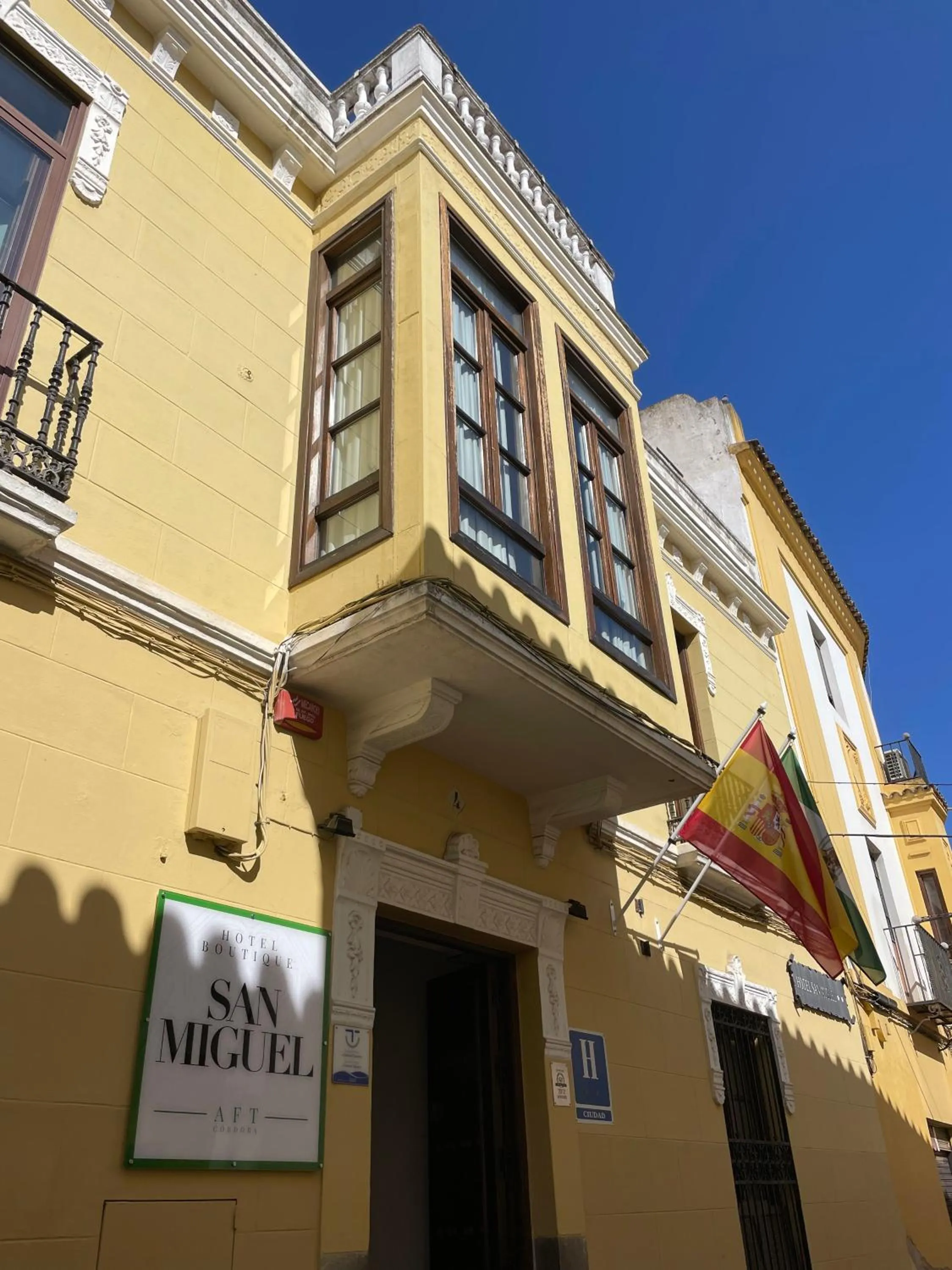 Property building in Hotel San Miguel