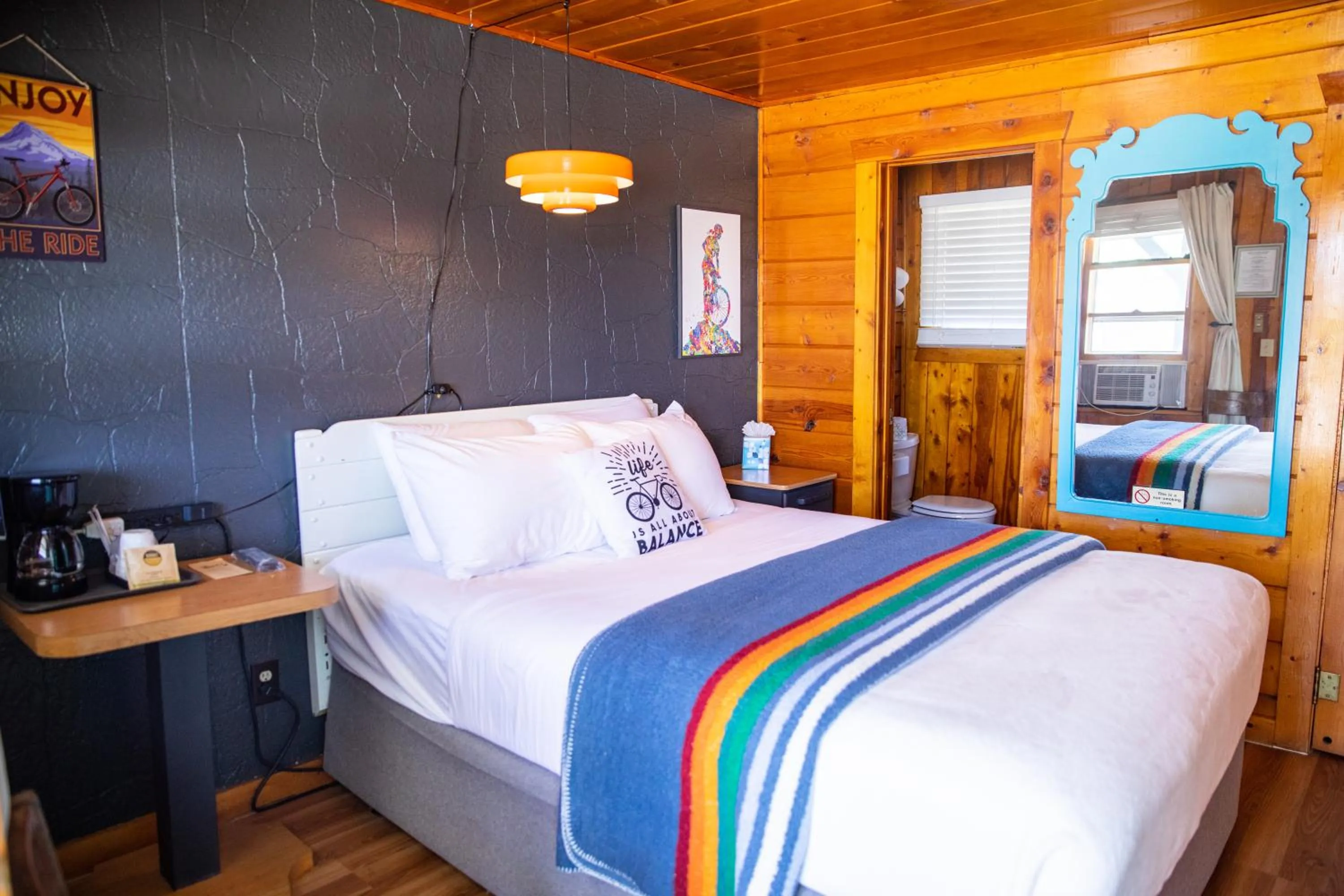 Photo of the whole room, Bed in Lodge at Poncha Springs