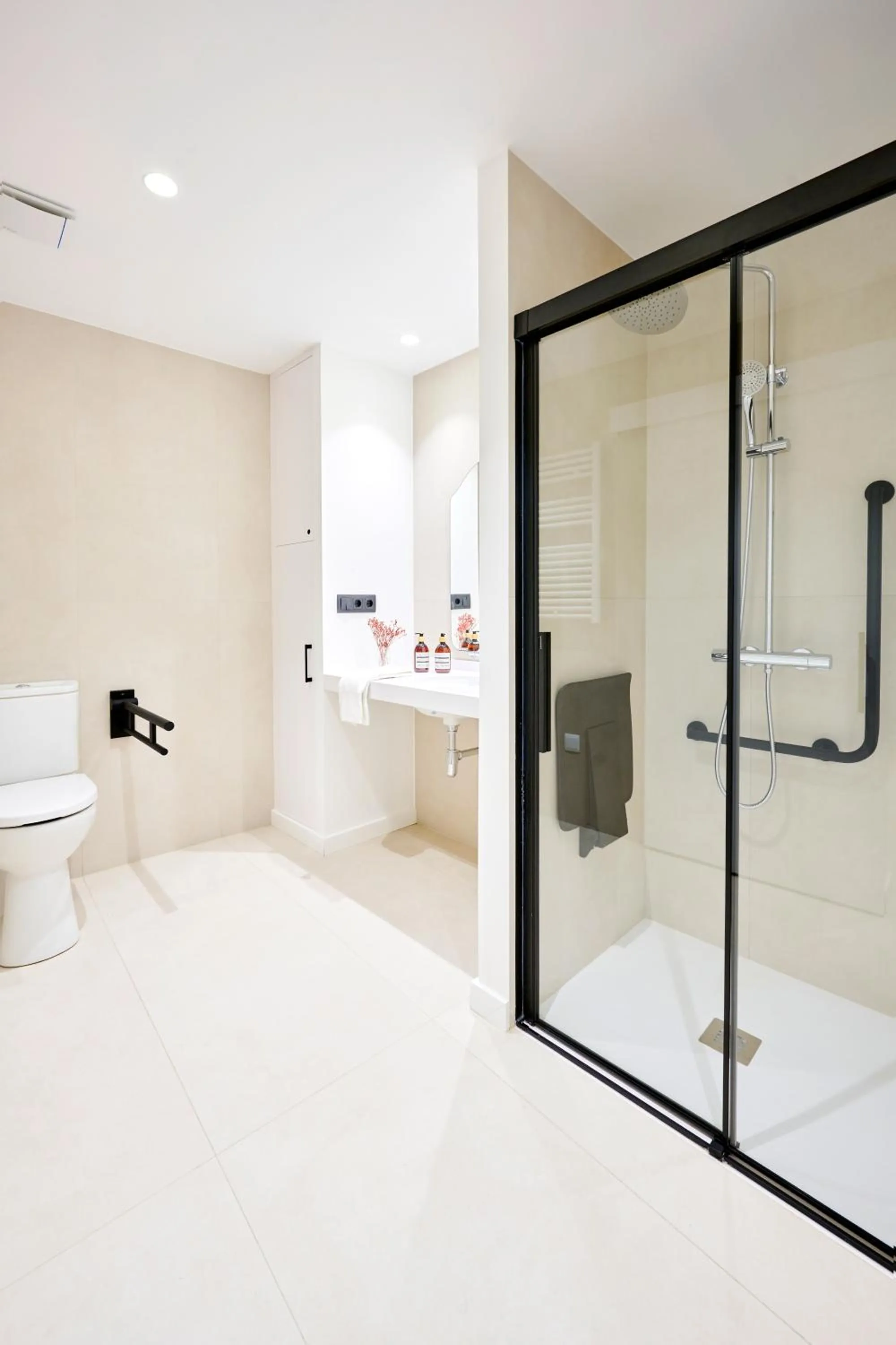 Shower in Eco Boutique Hostal Grau