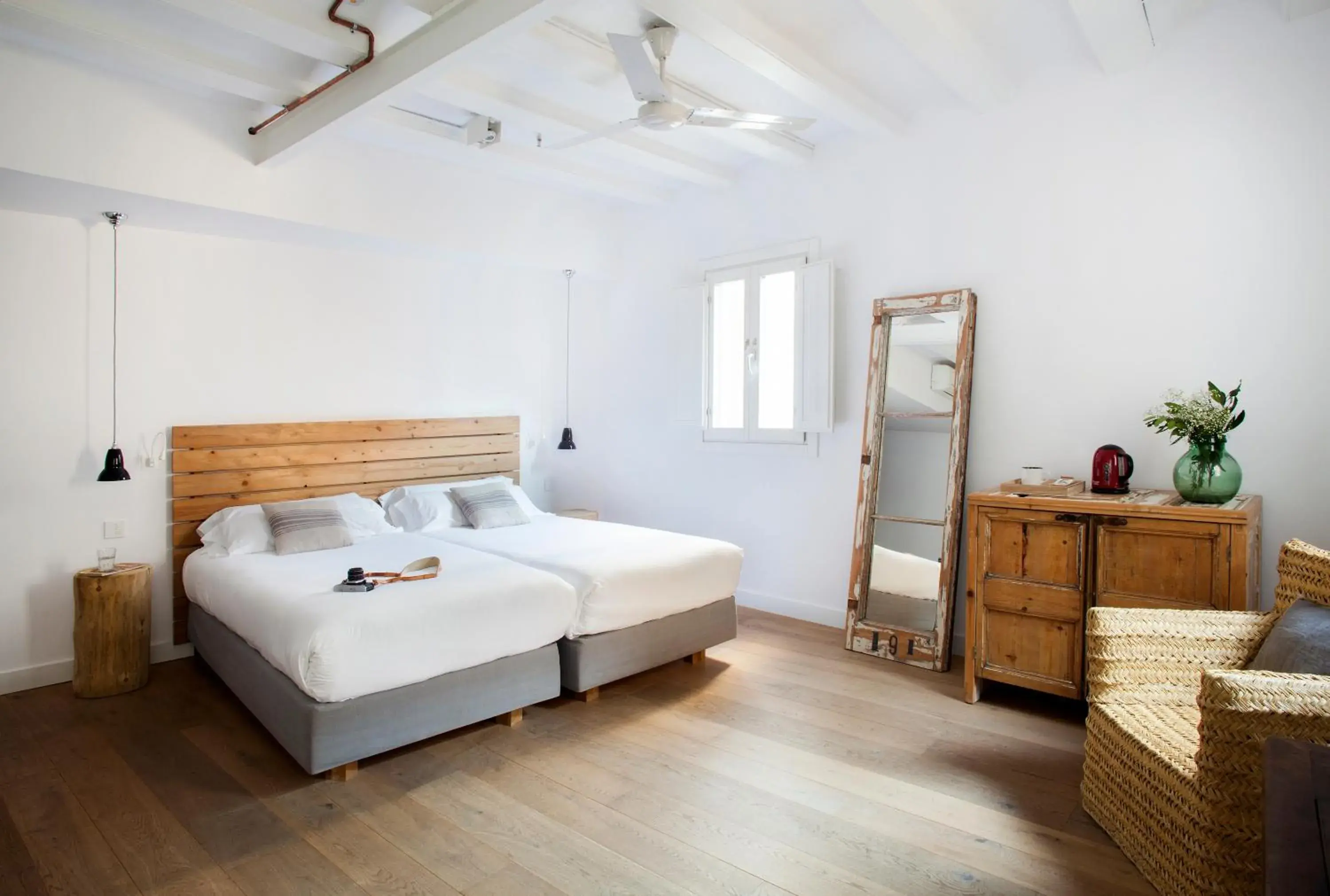 Deluxe Double or Twin Room in Eco Boutique Hostal Grau Deluxe Double or Twin Room in Eco Boutique Hostal Grau