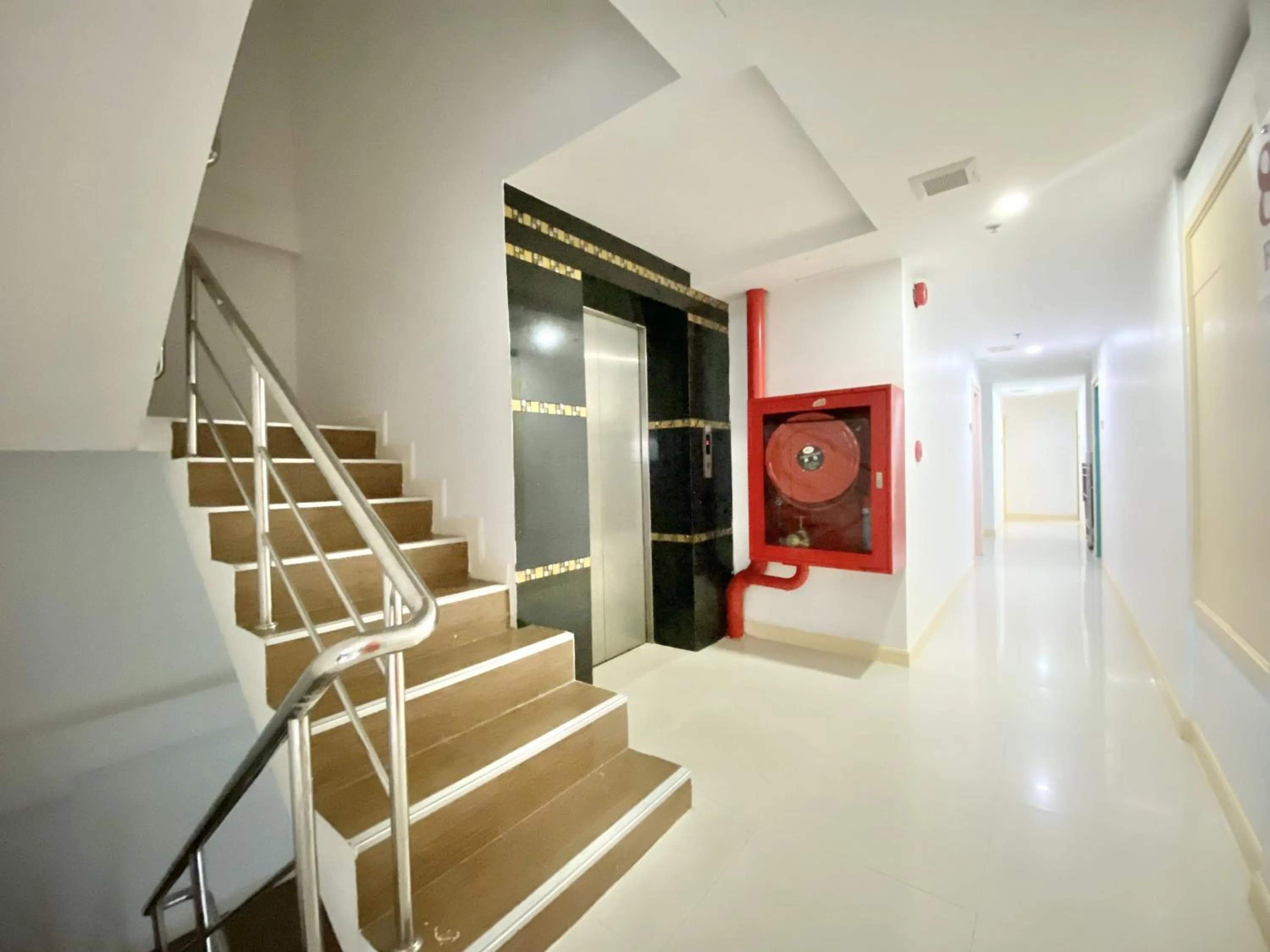 Property building in Patong Platinum