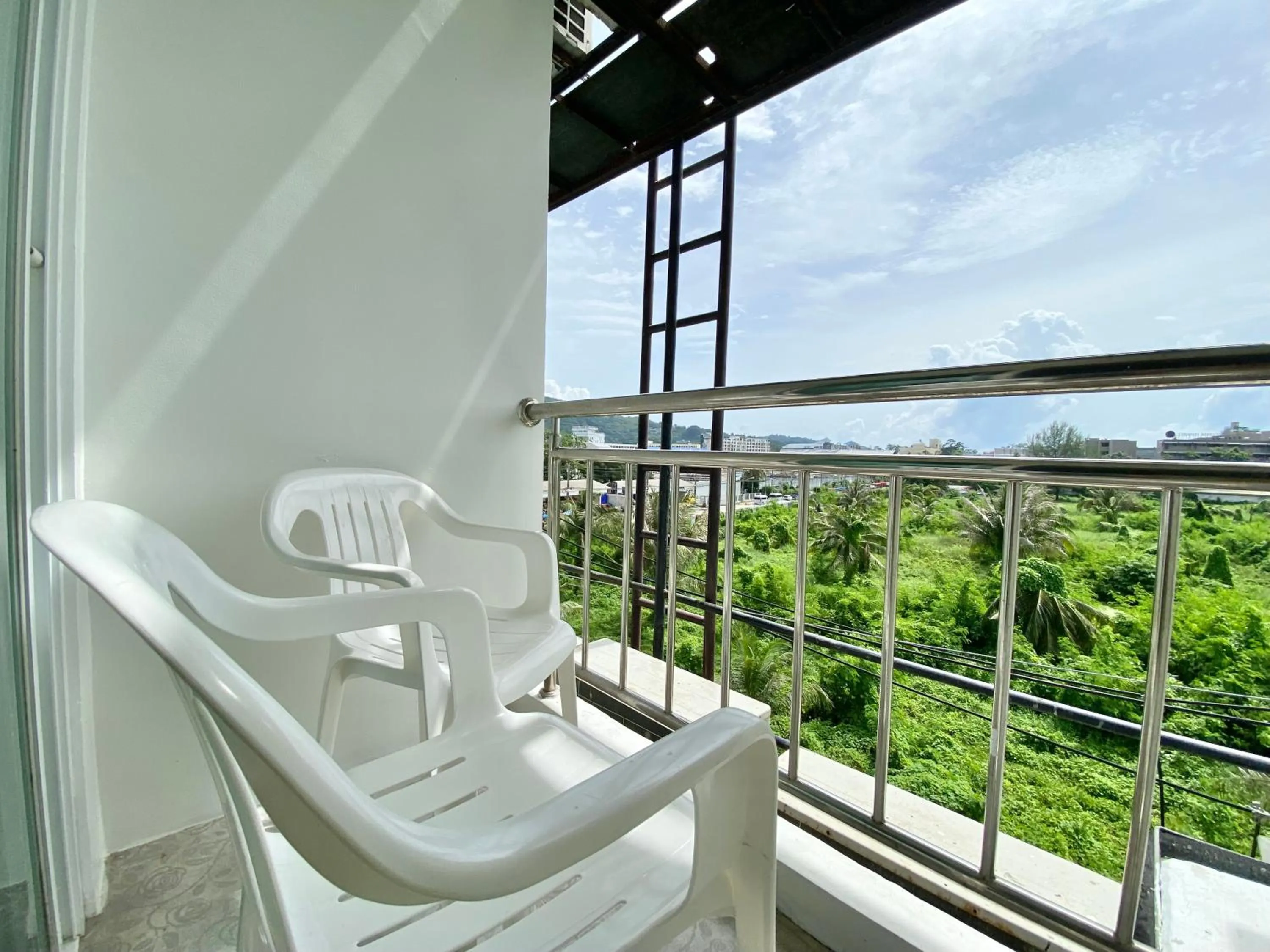 Spring in Patong Platinum