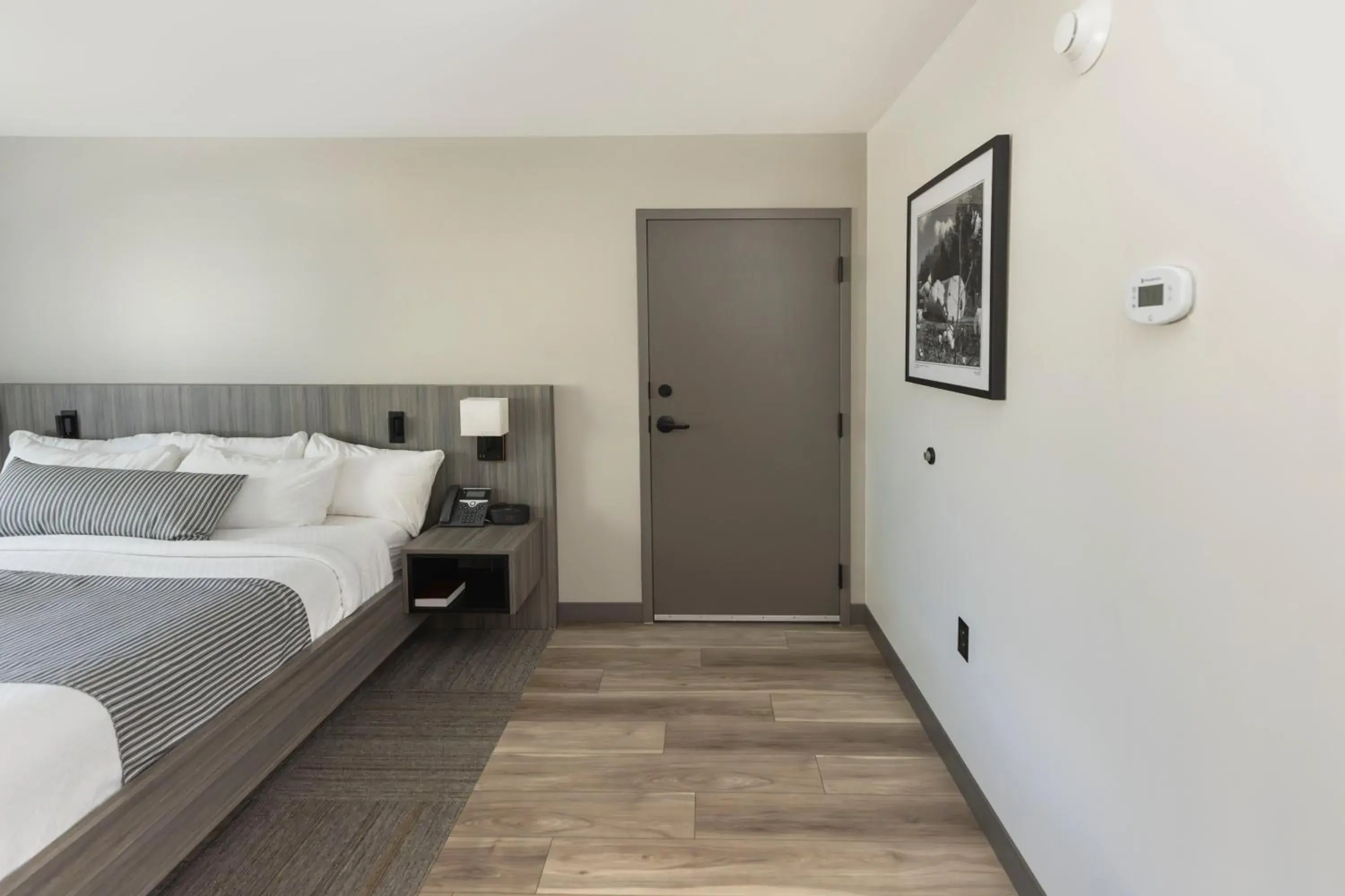 King Room in The Farmstead Hotel King Room in The Farmstead Hotel