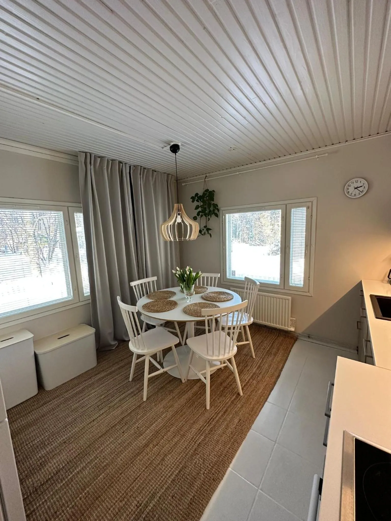 Kitchen or kitchenette in Villa Juuris