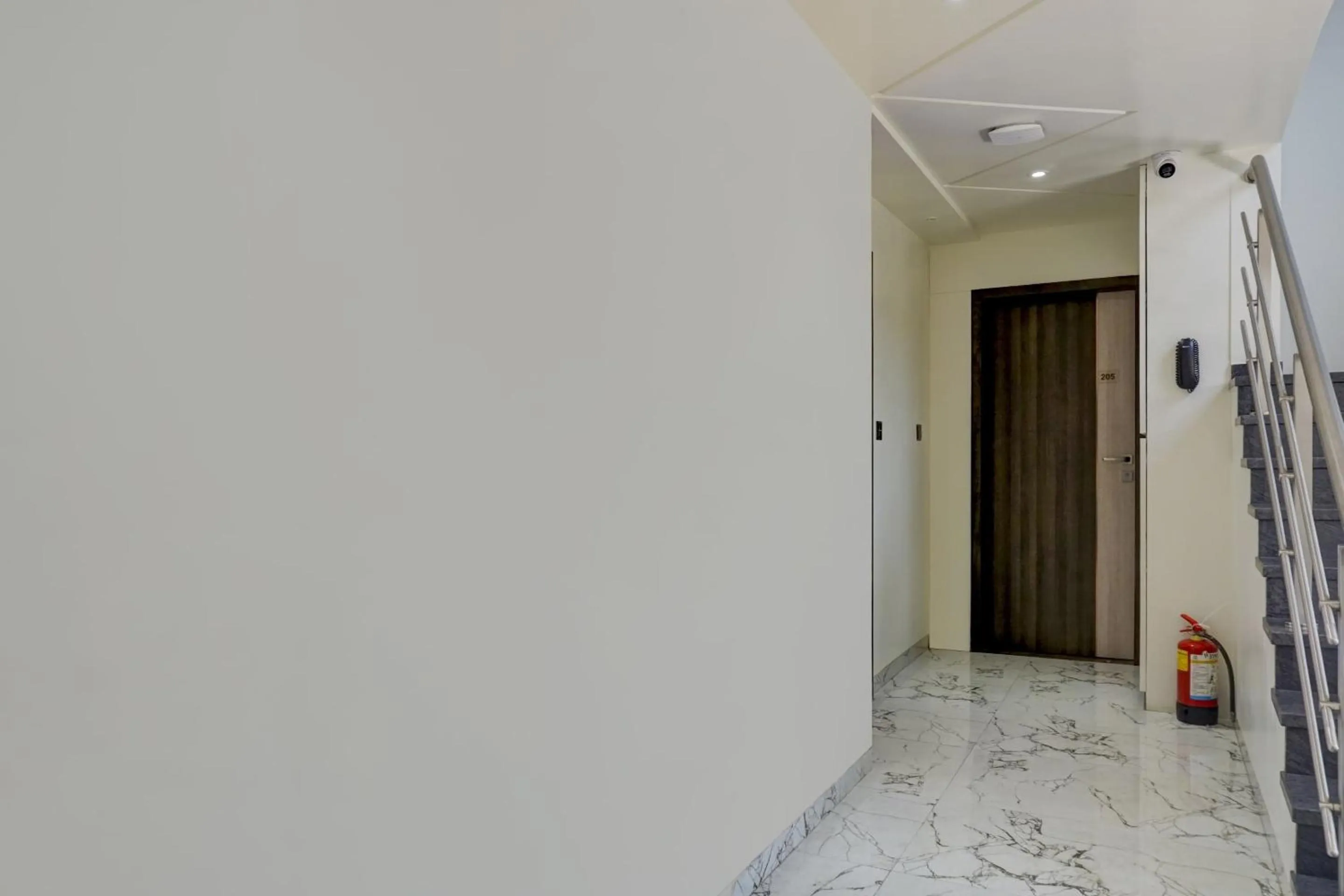 Lobby or reception in Townhouse Poona Royal