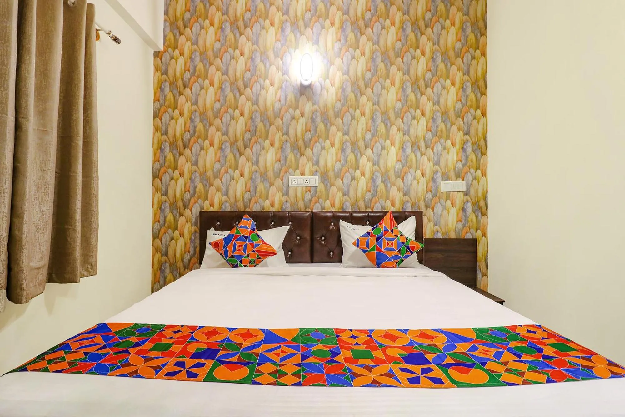 Bed in FabHotel E City Inn - 3 Km from Infosys Campus