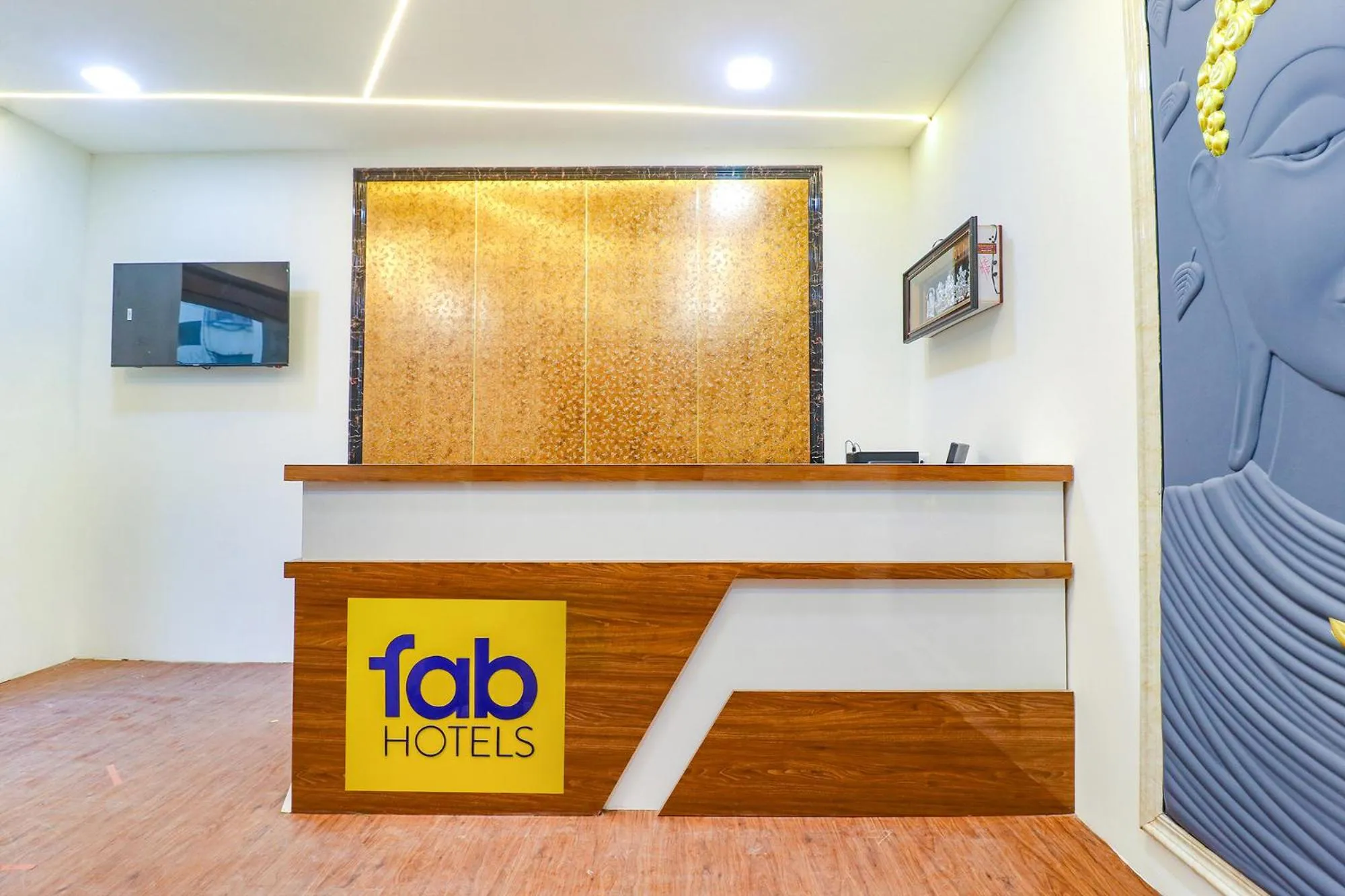 Lobby or reception in FabHotel E City Inn - 3 Km from Infosys Campus