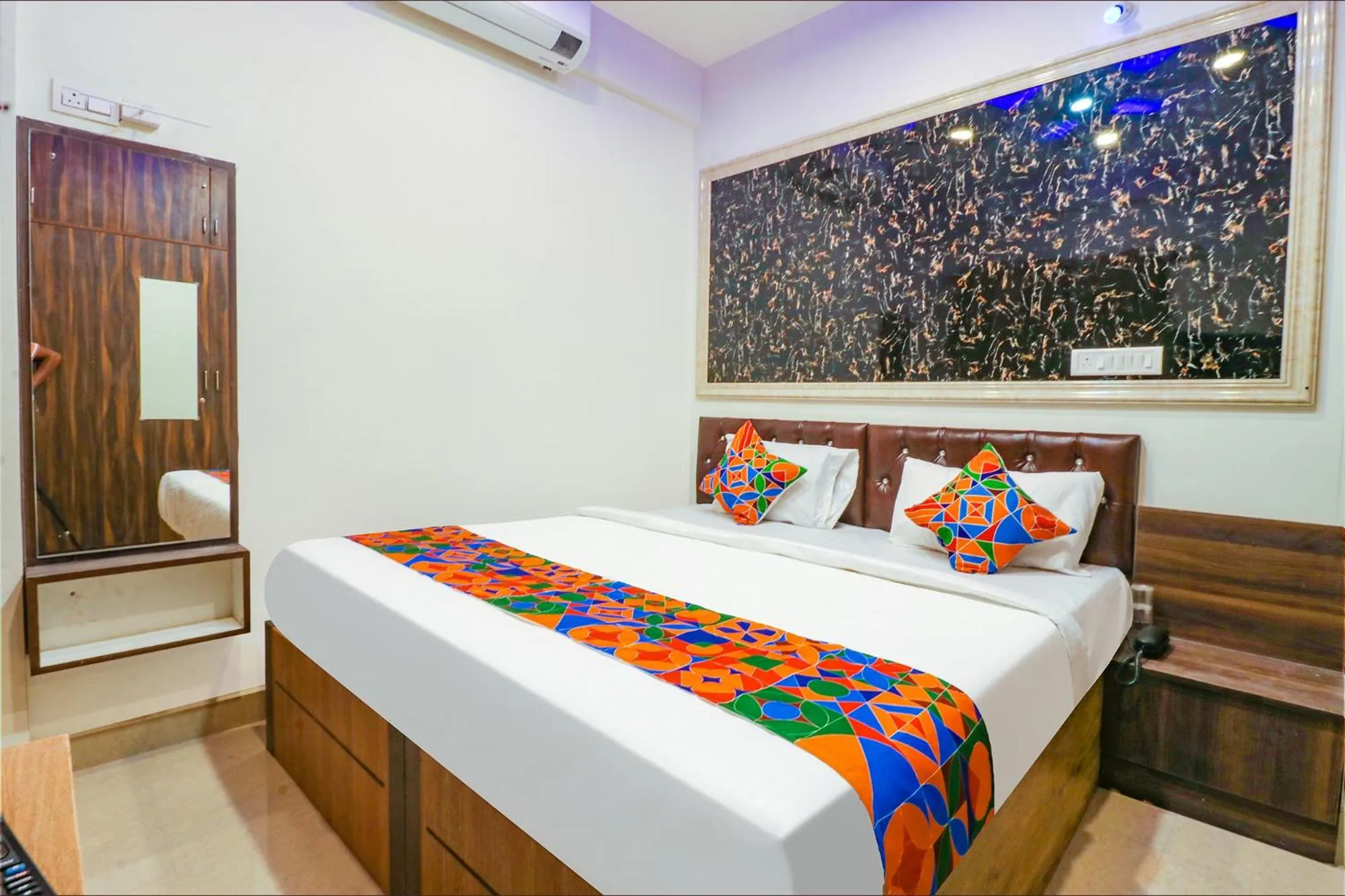 Bed in FabHotel E City Inn - 3 Km from Infosys Campus