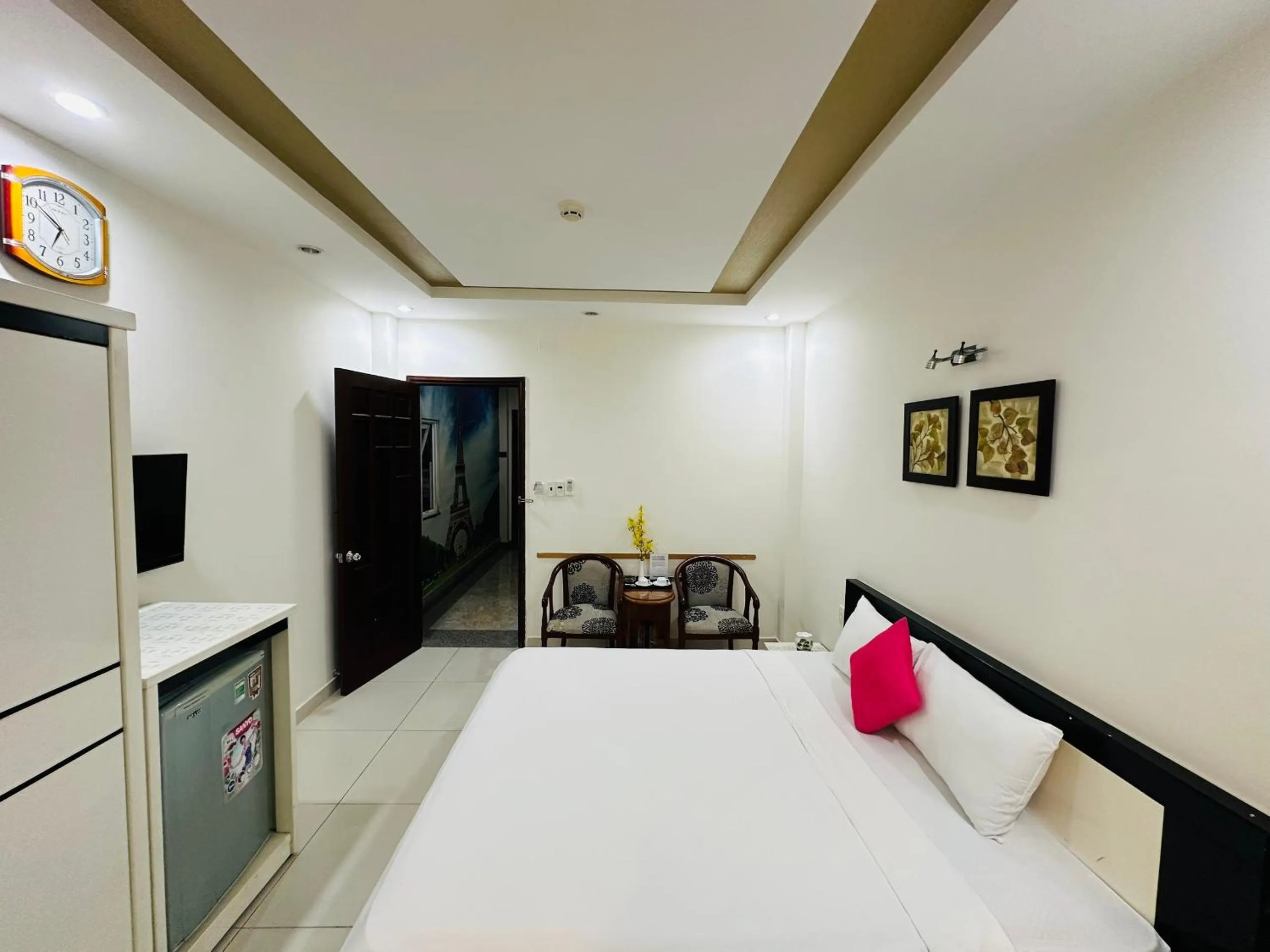 Bed in REDFLOWER HOTEL