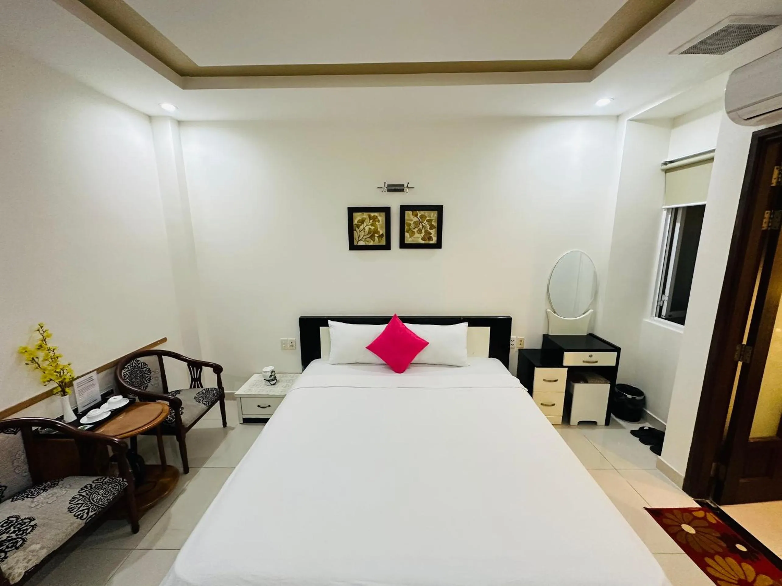 Bed in REDFLOWER HOTEL