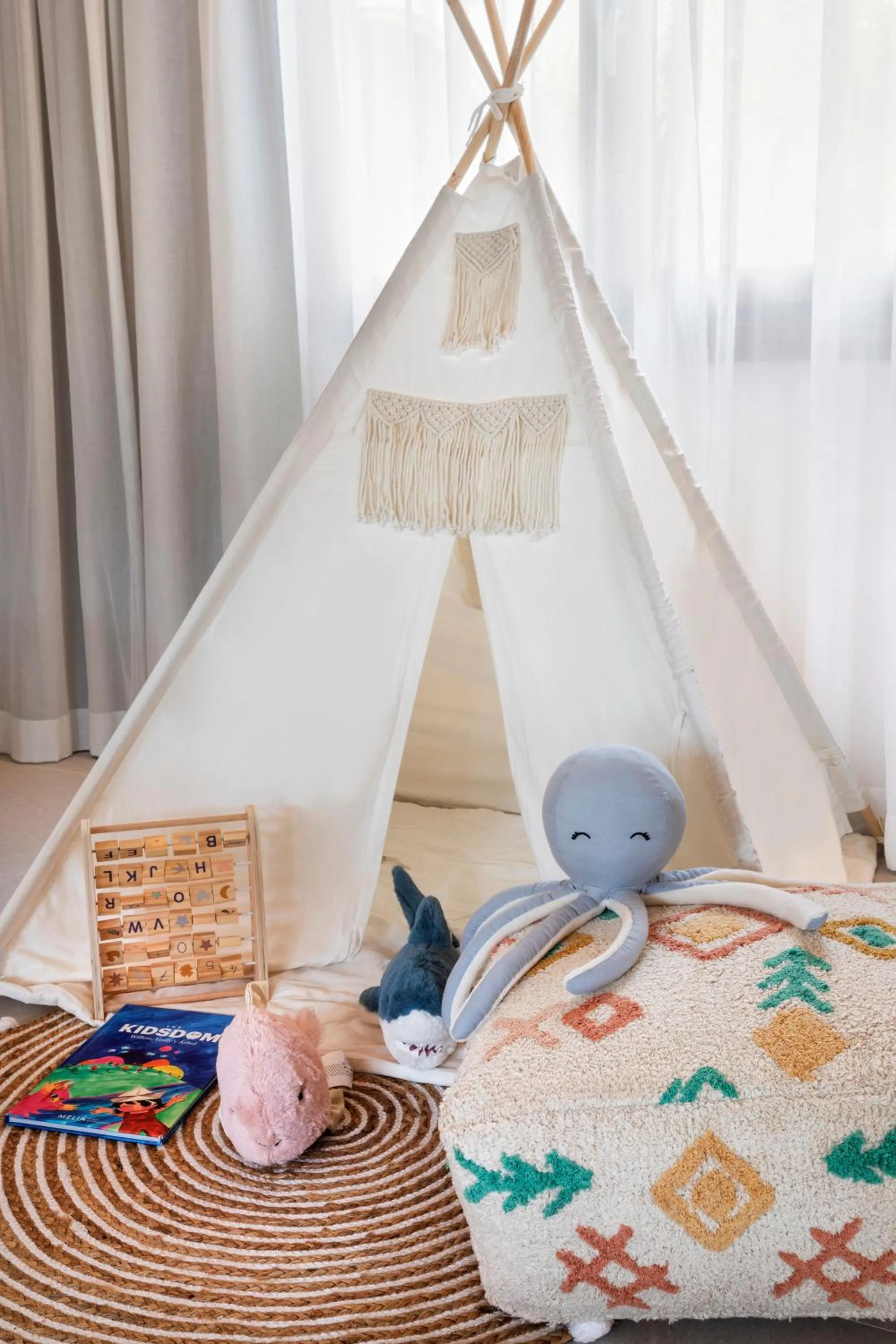 Bed in Meliá Zahara Resort & Villas