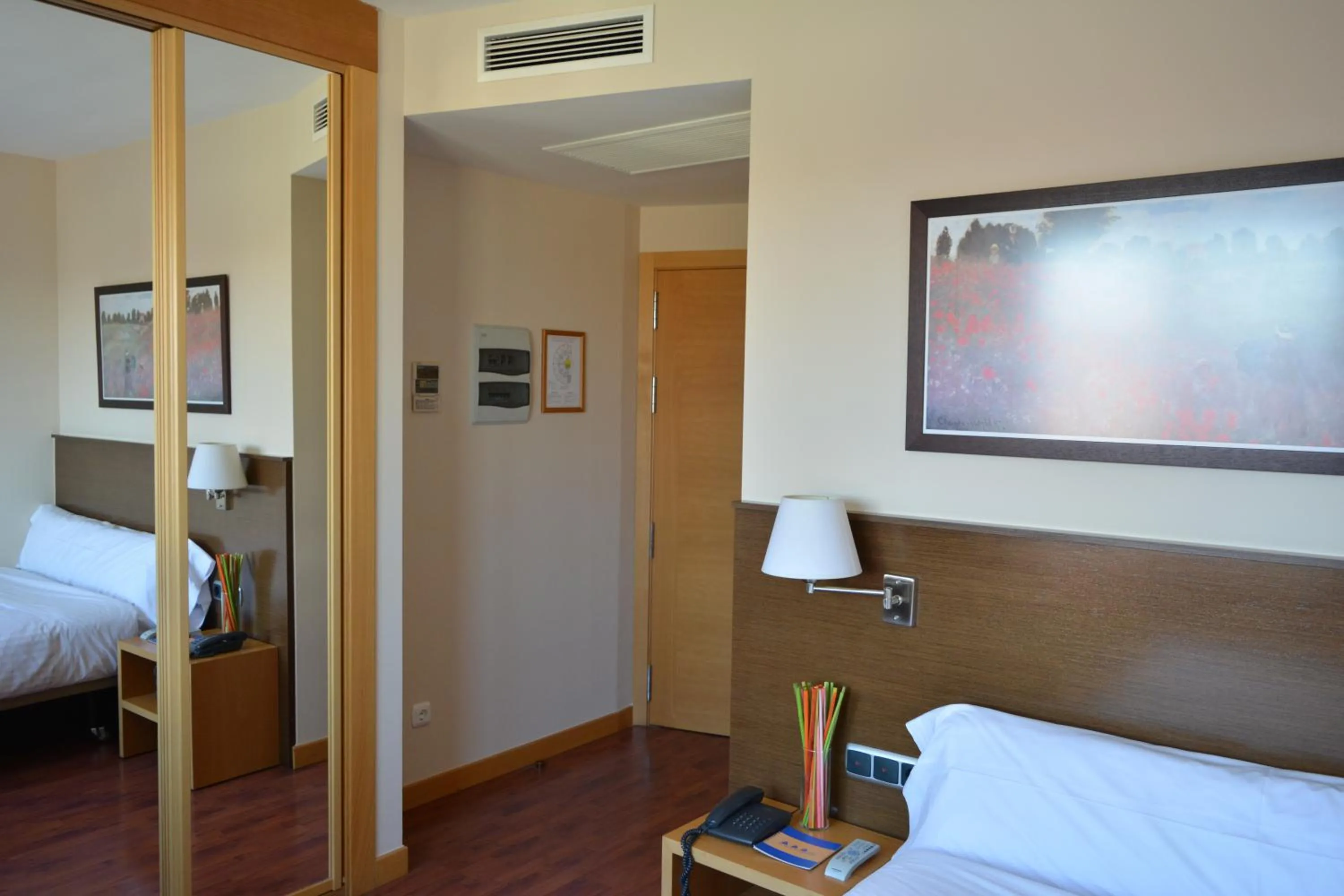 Decorative detail, Bed in Hotel Palacio Congresos