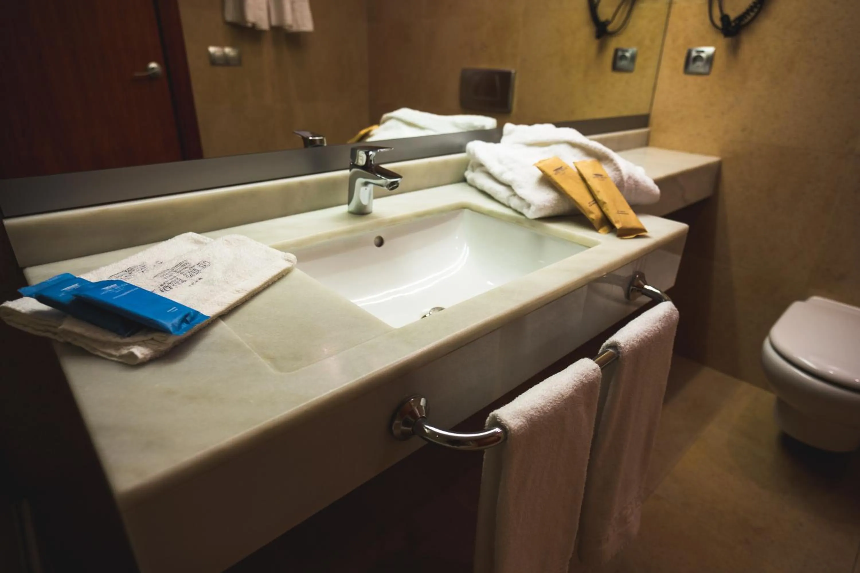 Toilet in Hotel Deloix 4* Sup