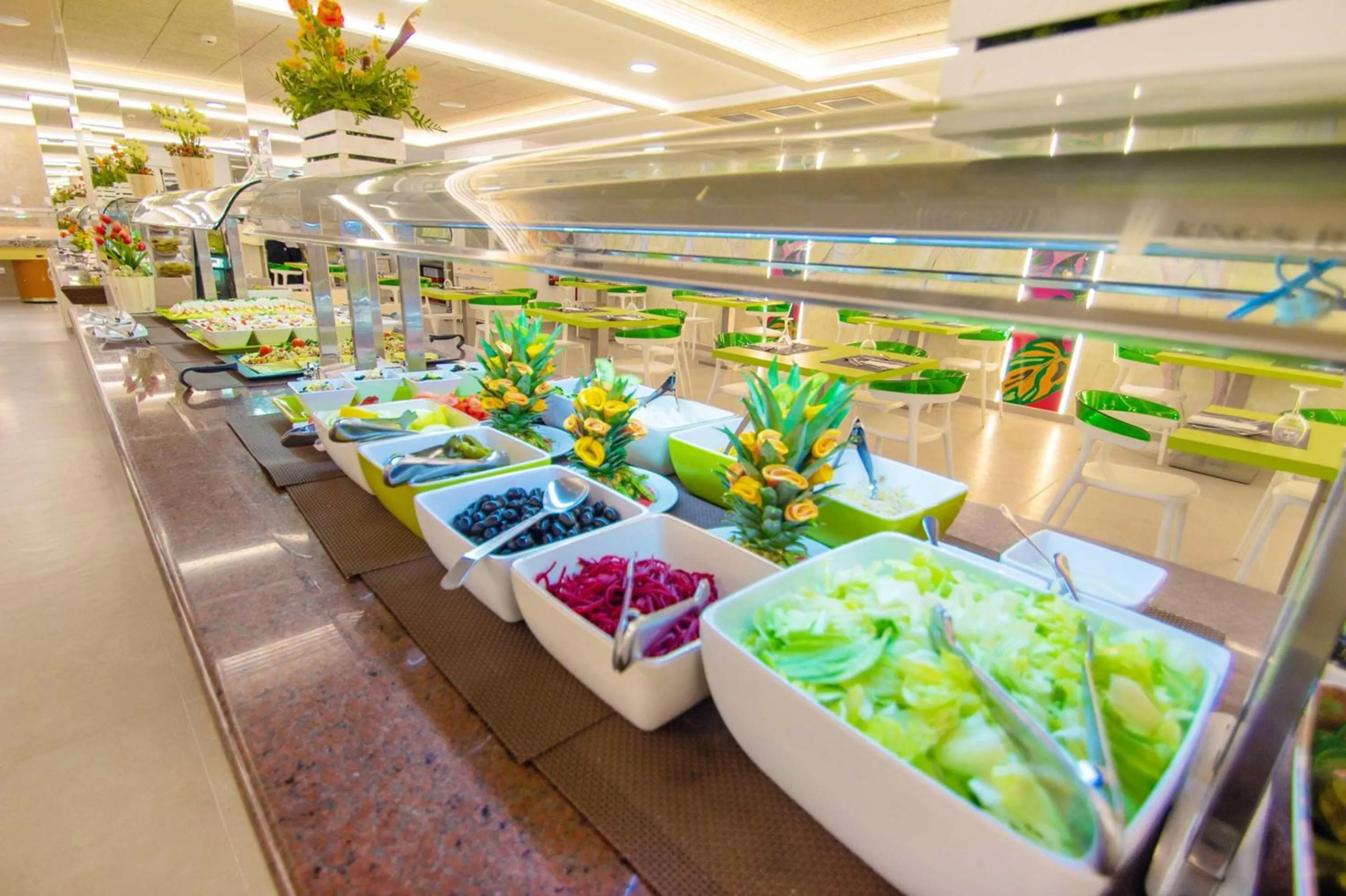 Restaurant/places to eat in Hotel Servigroup Romana