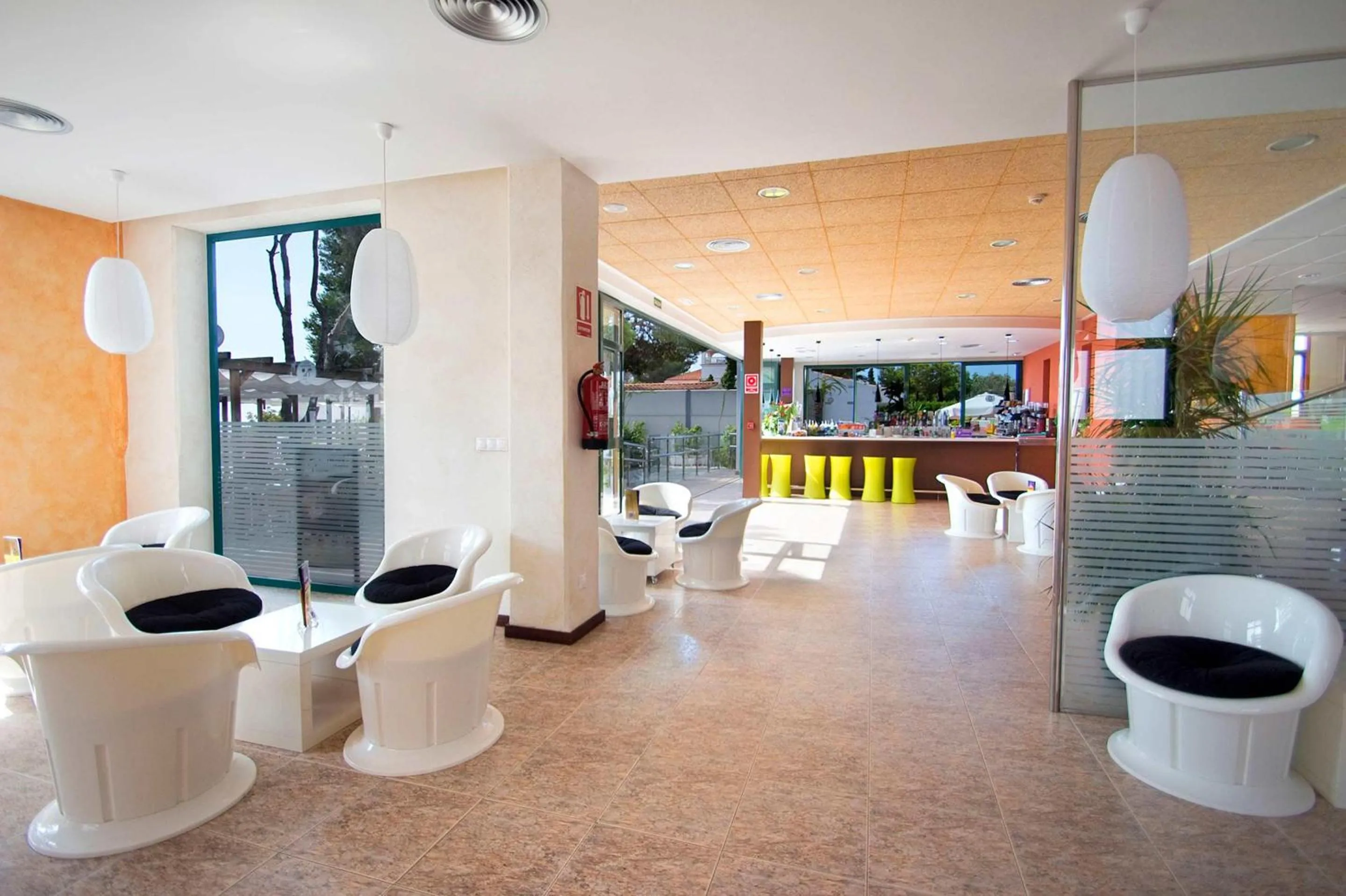 Lounge or bar in Hotel Servigroup Romana