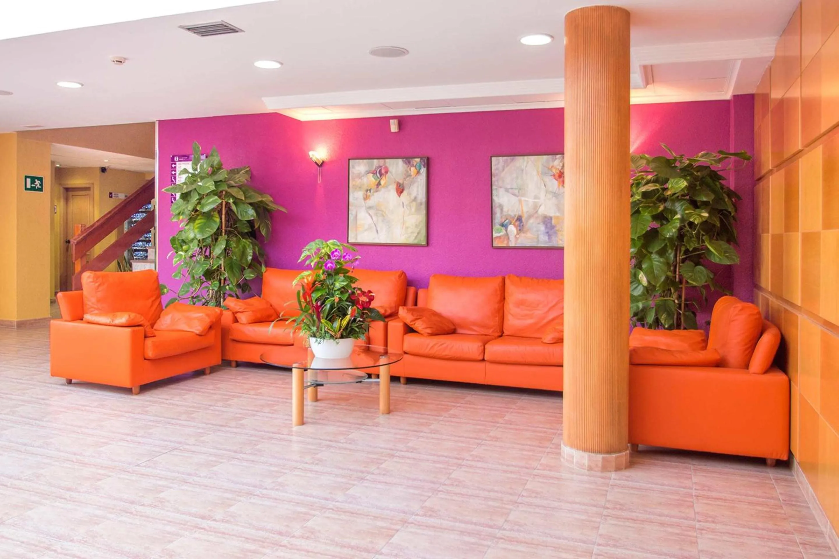 Lobby or reception in Hotel Servigroup Romana