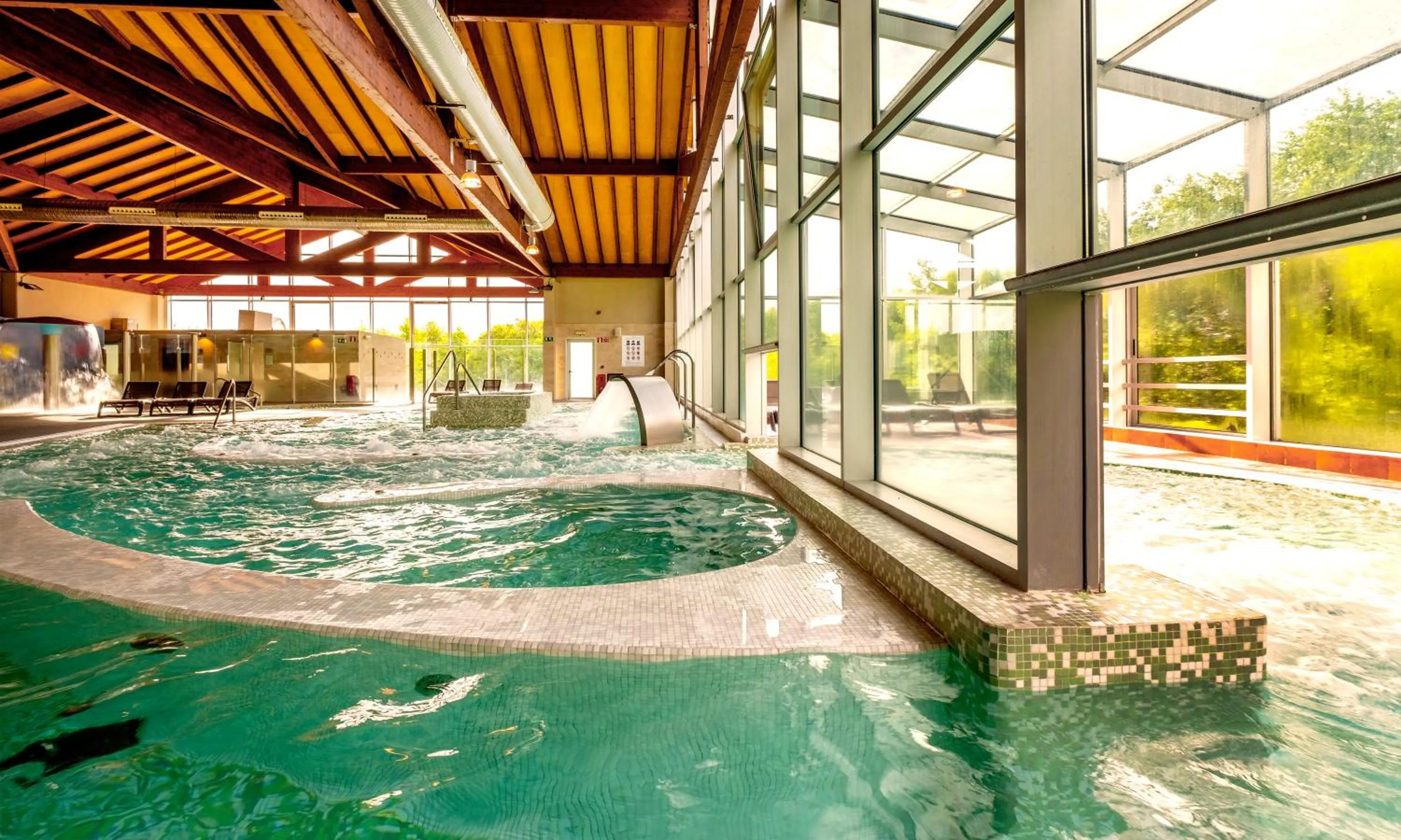 Hot Tub in Hotel Spa Attica21 Vilalba