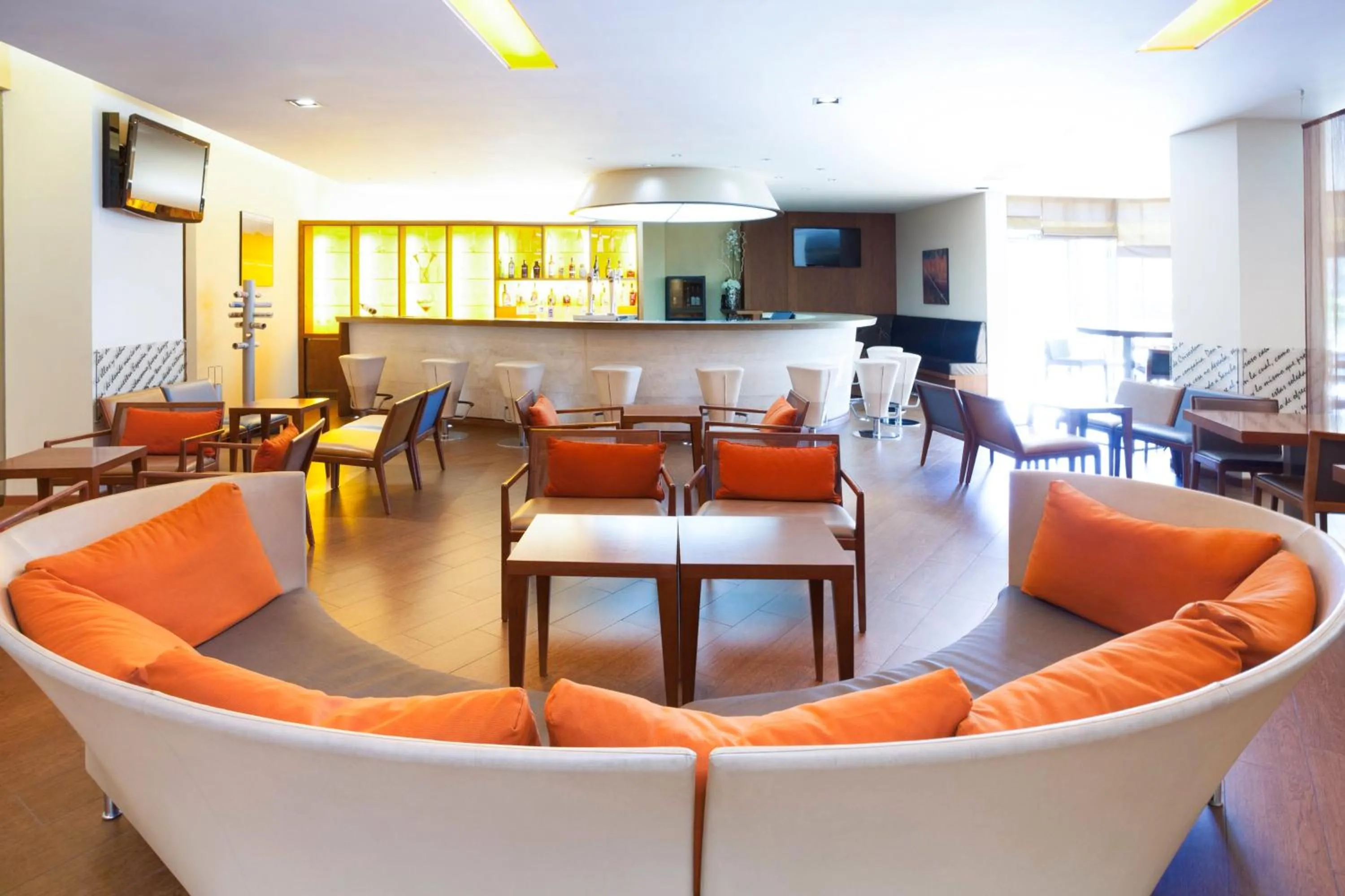 Lounge or bar in Sercotel Valladolid