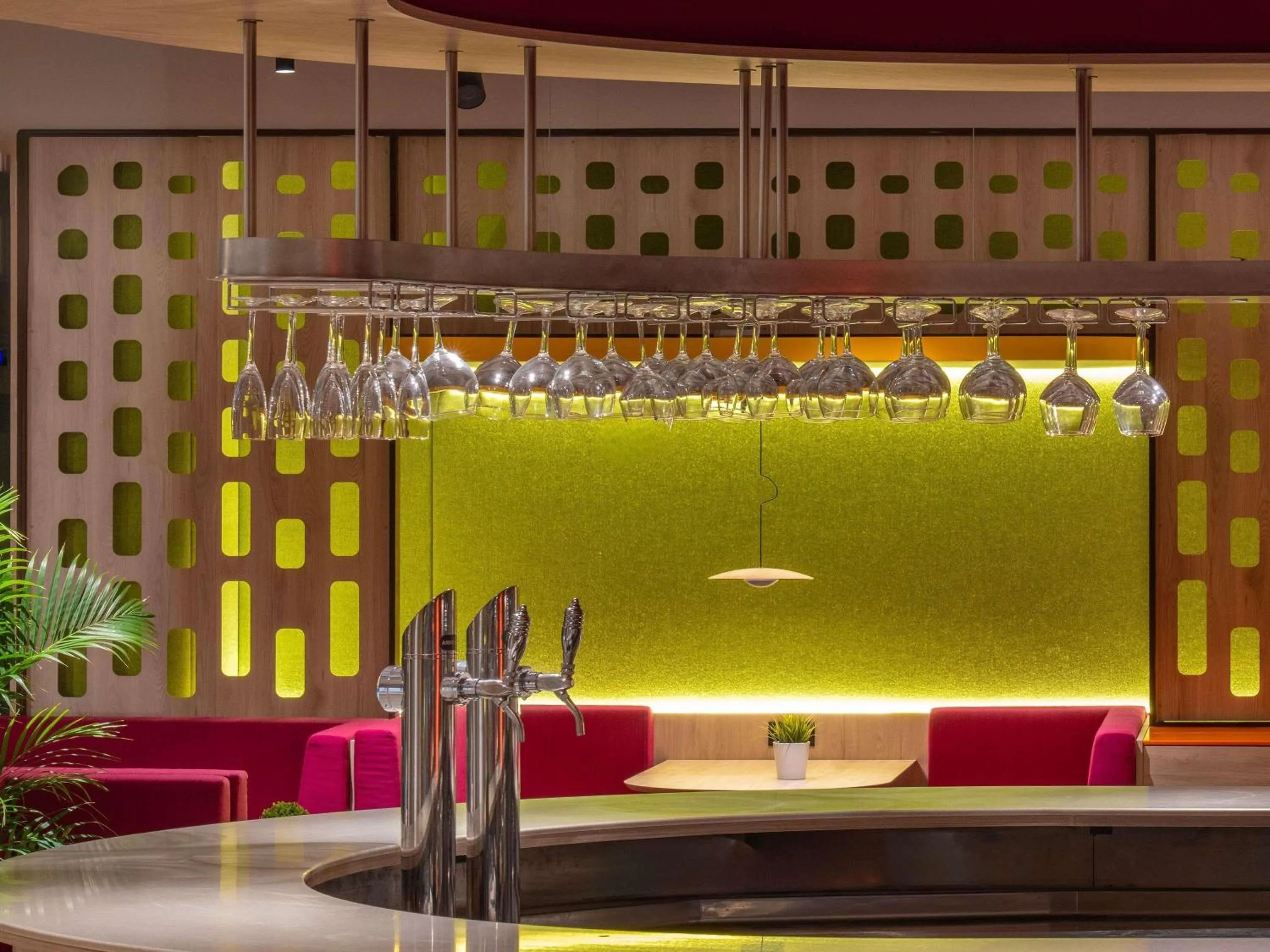 Lounge or bar in ibis Styles Barcelona Sant Joan Despi