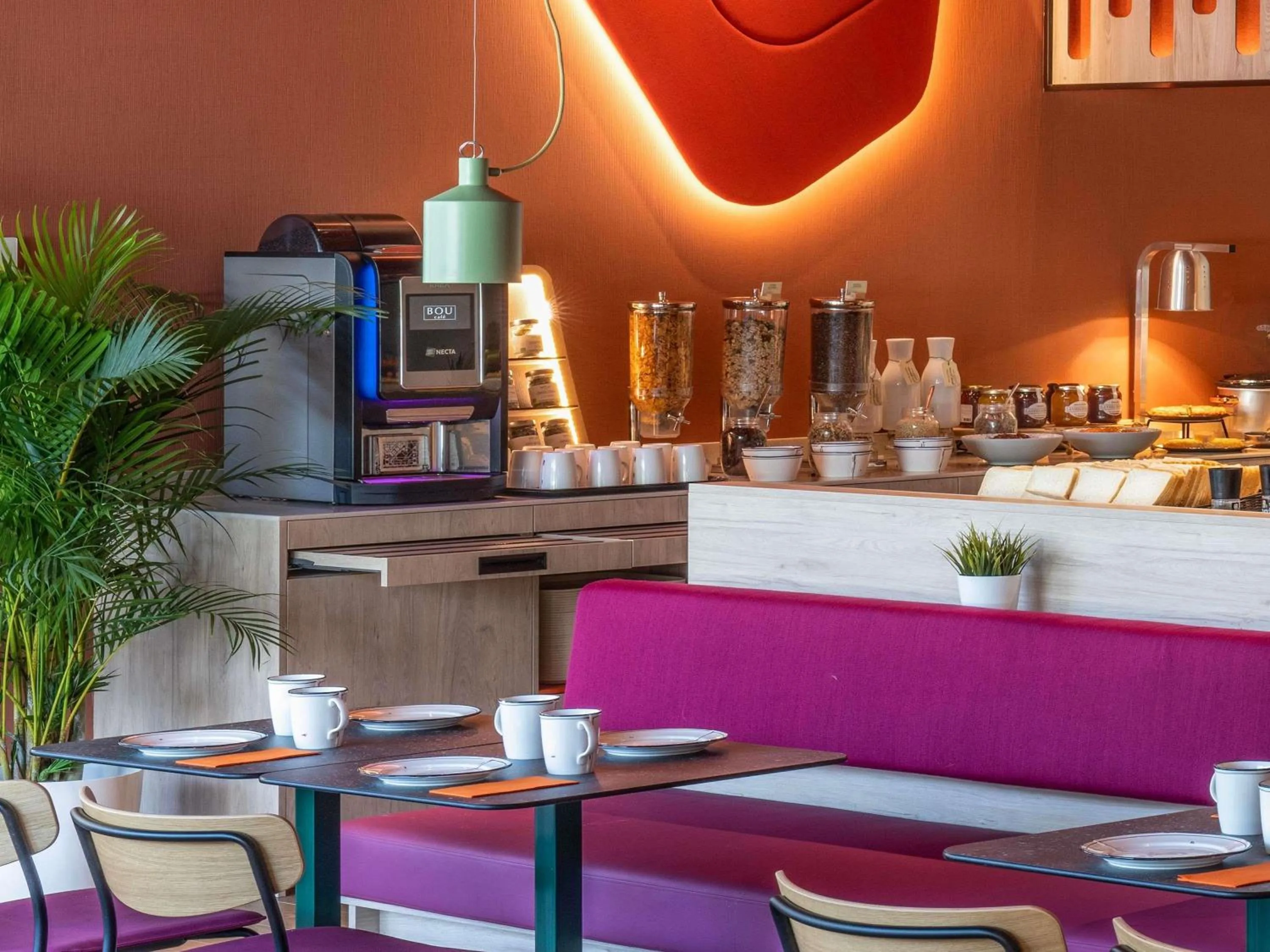 Restaurant/places to eat in ibis Styles Barcelona Sant Joan Despi