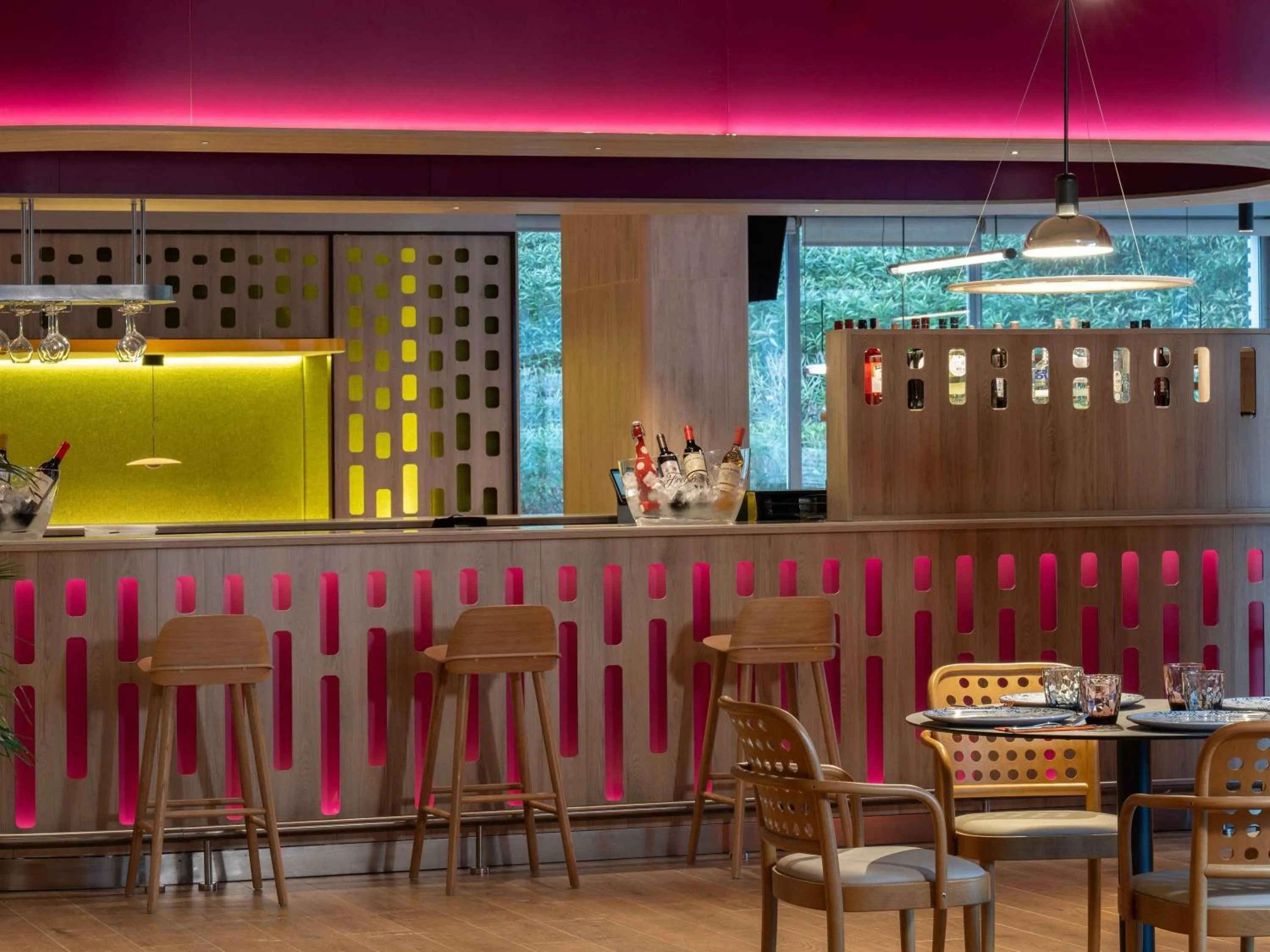 Lounge or bar in ibis Styles Barcelona Sant Joan Despi