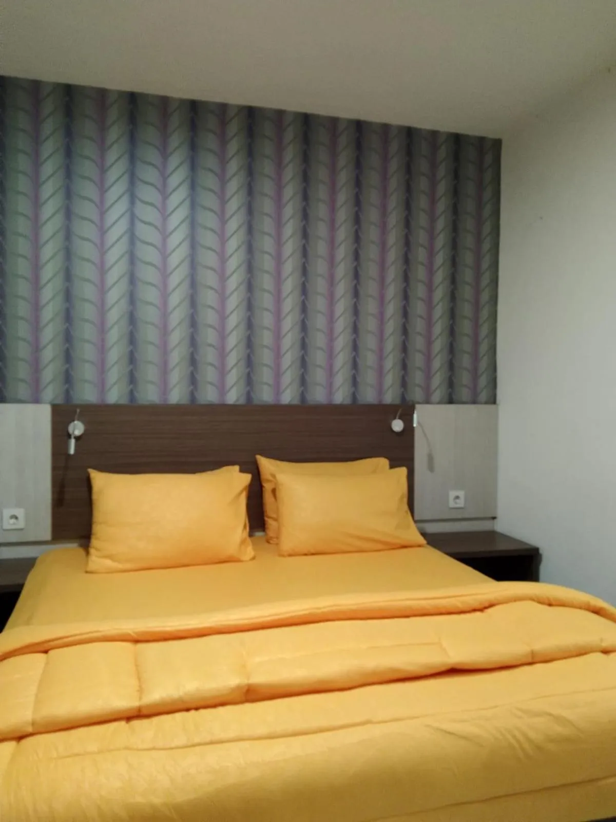Property building, Bed in SMART Dream Inn