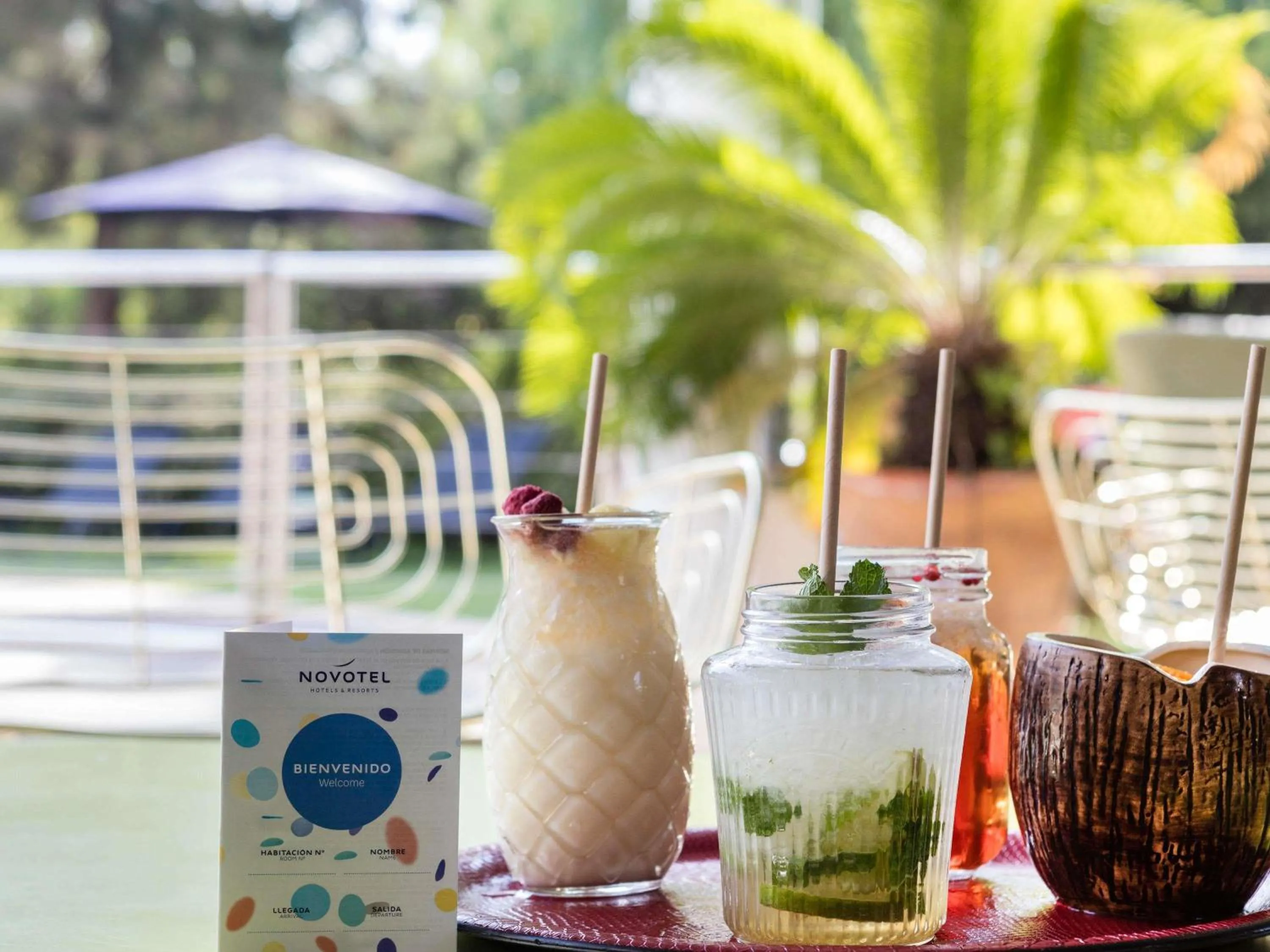 Lounge or bar in Novotel Barcelona Cornellà