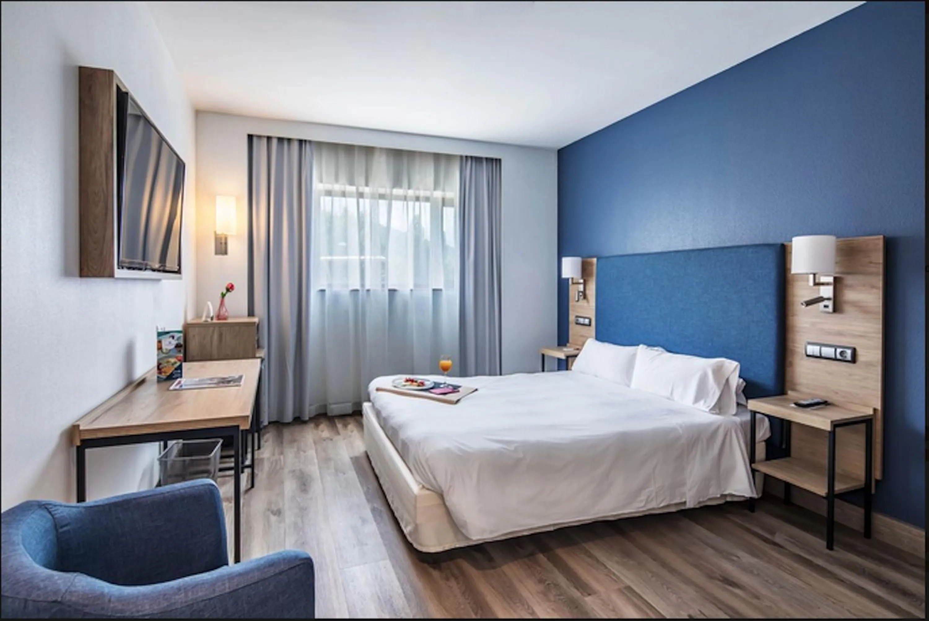 Bed in Hotel Puerta de Bilbao